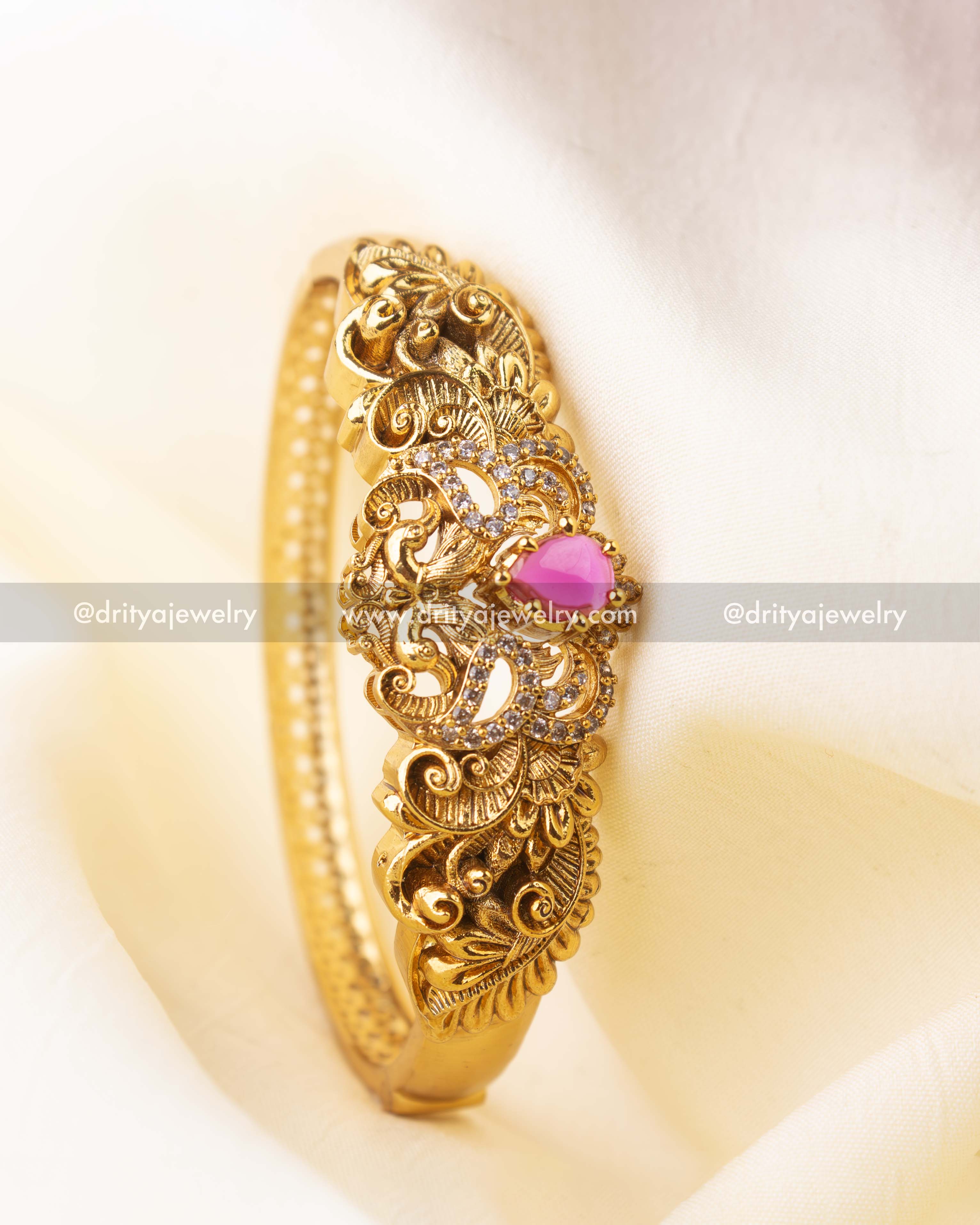 Premium Antique Openable Kada with Pink Stone