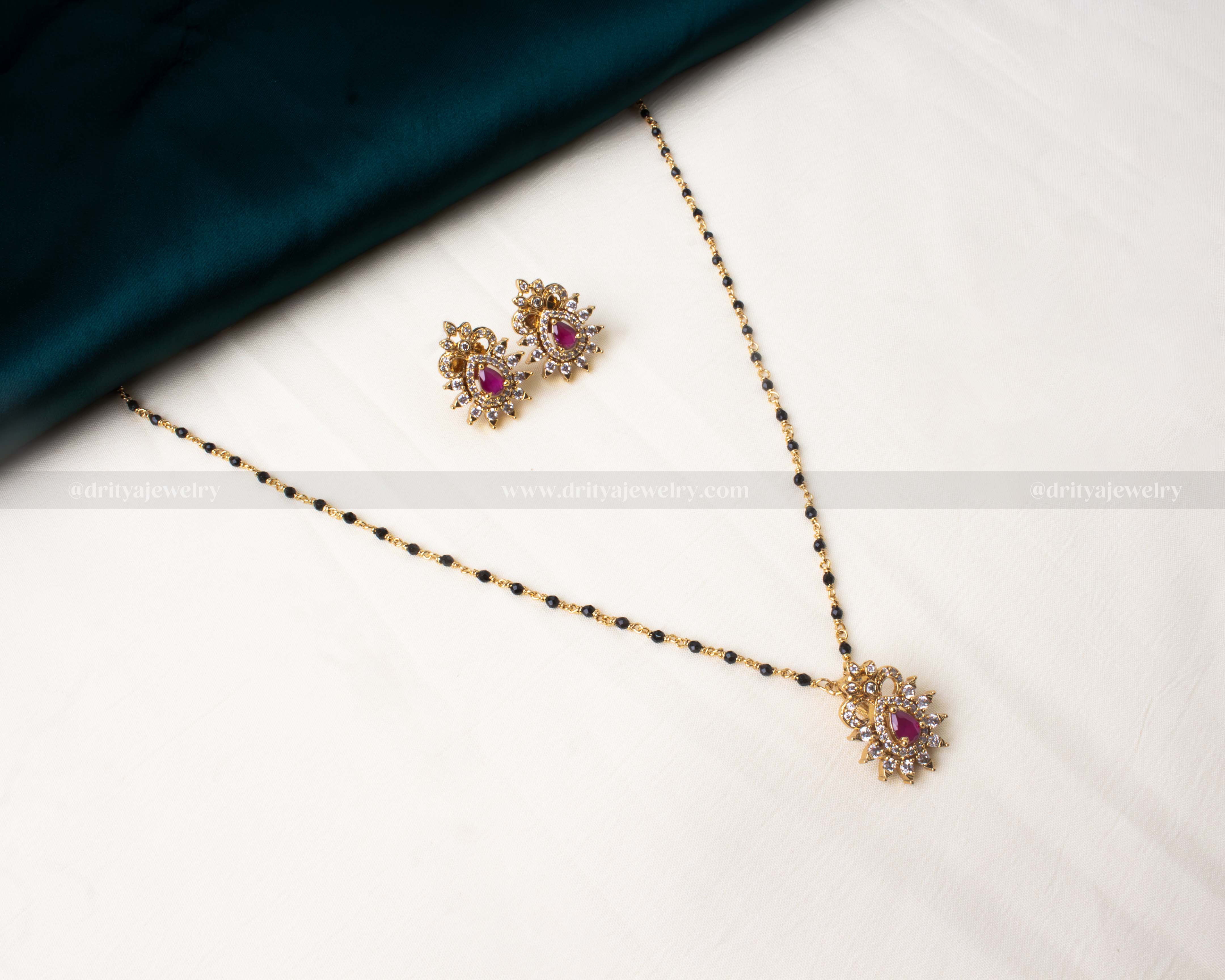 Black Beads Necklace Set