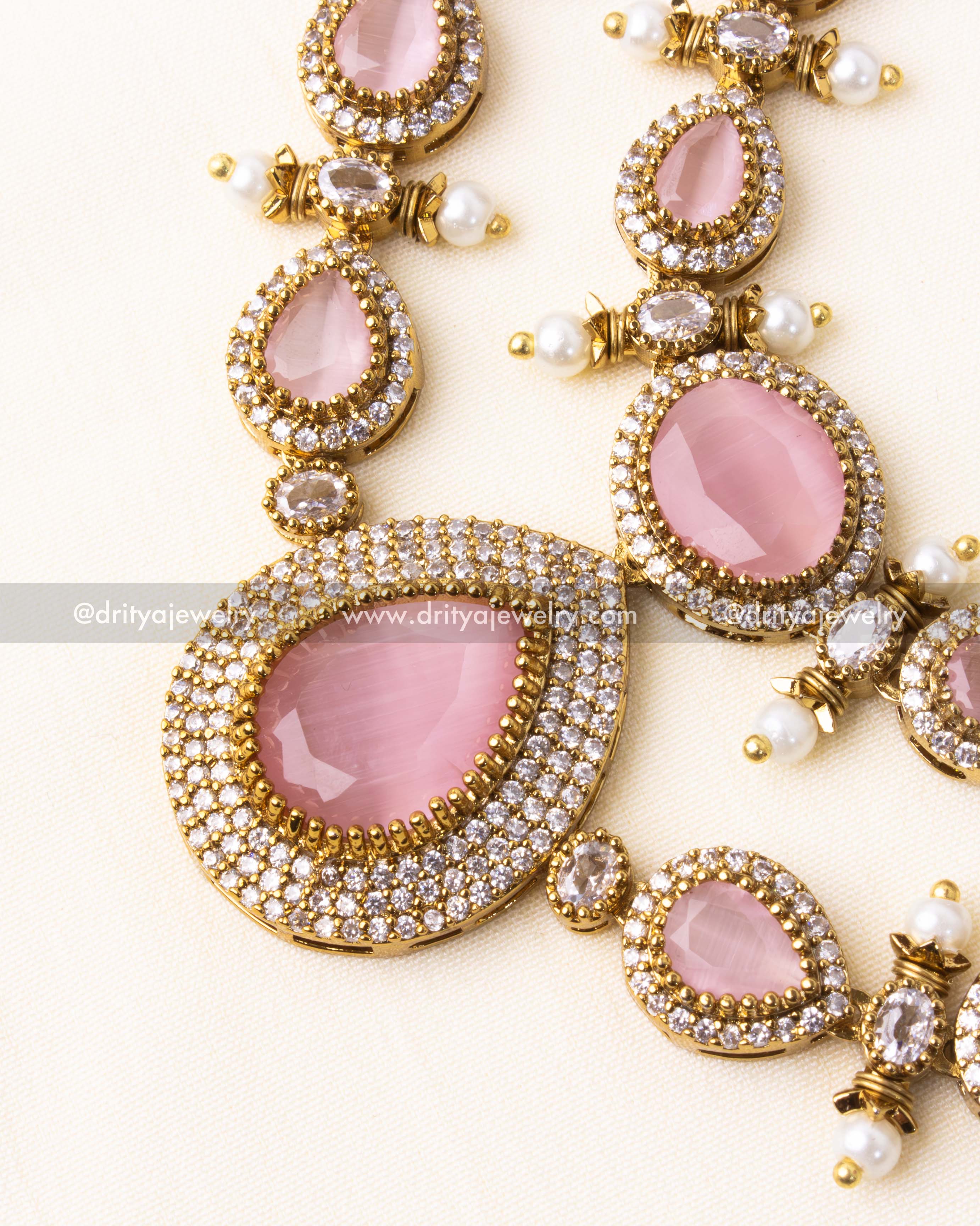 Victorian Layered Short Necklace - Blush Pink