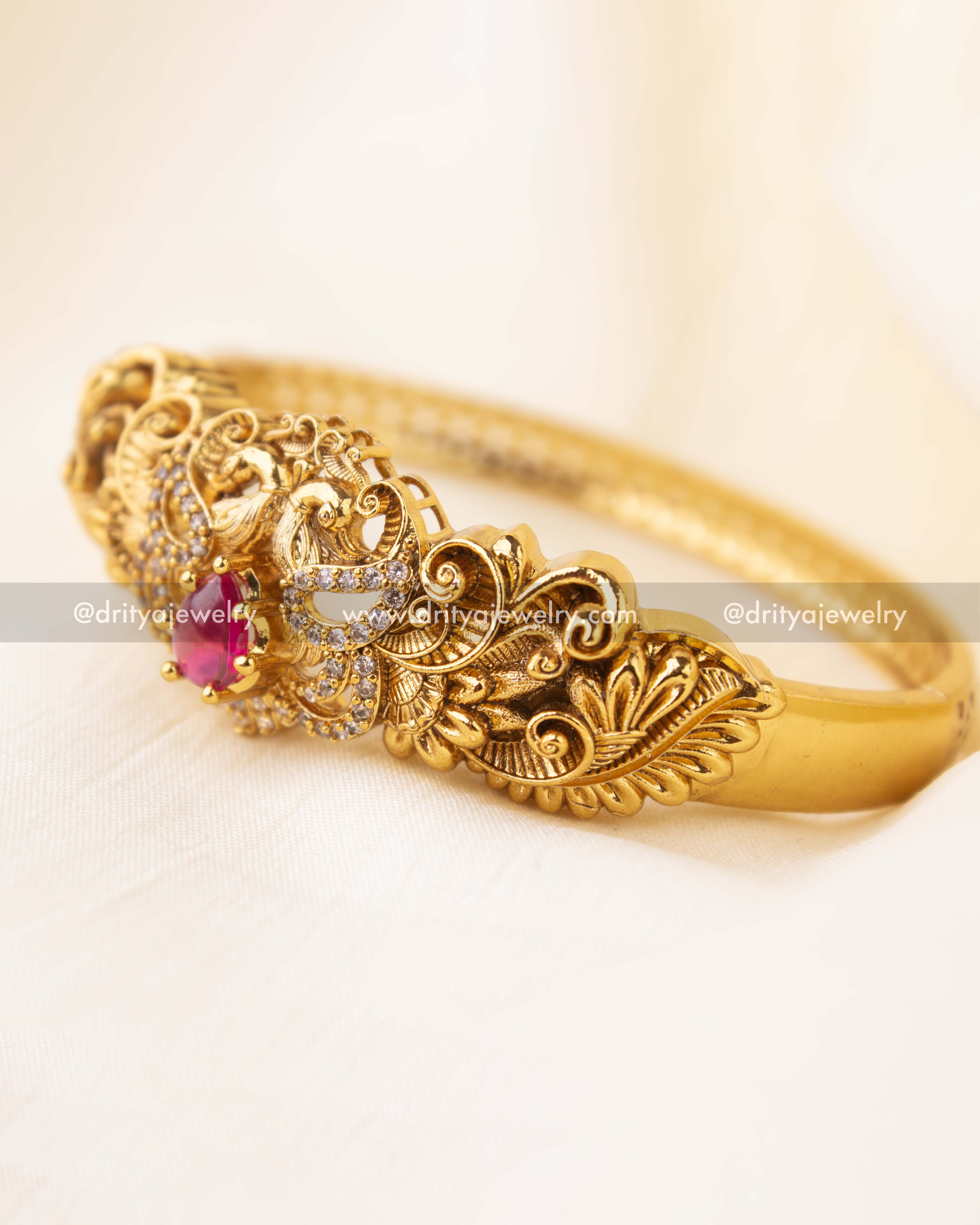 Premium Antique Openable Kada with Pink Stone