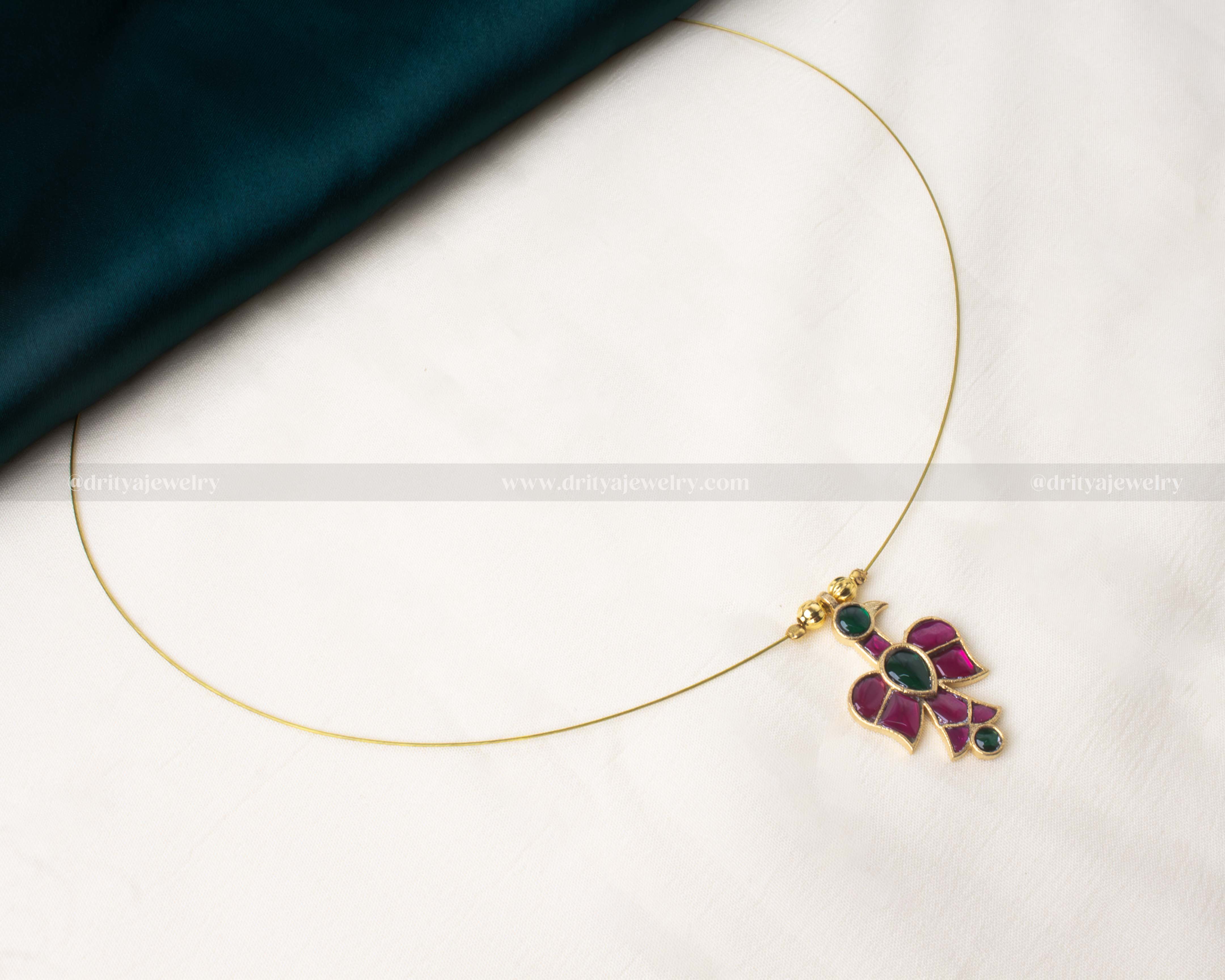 Invisible Kemp Necklace