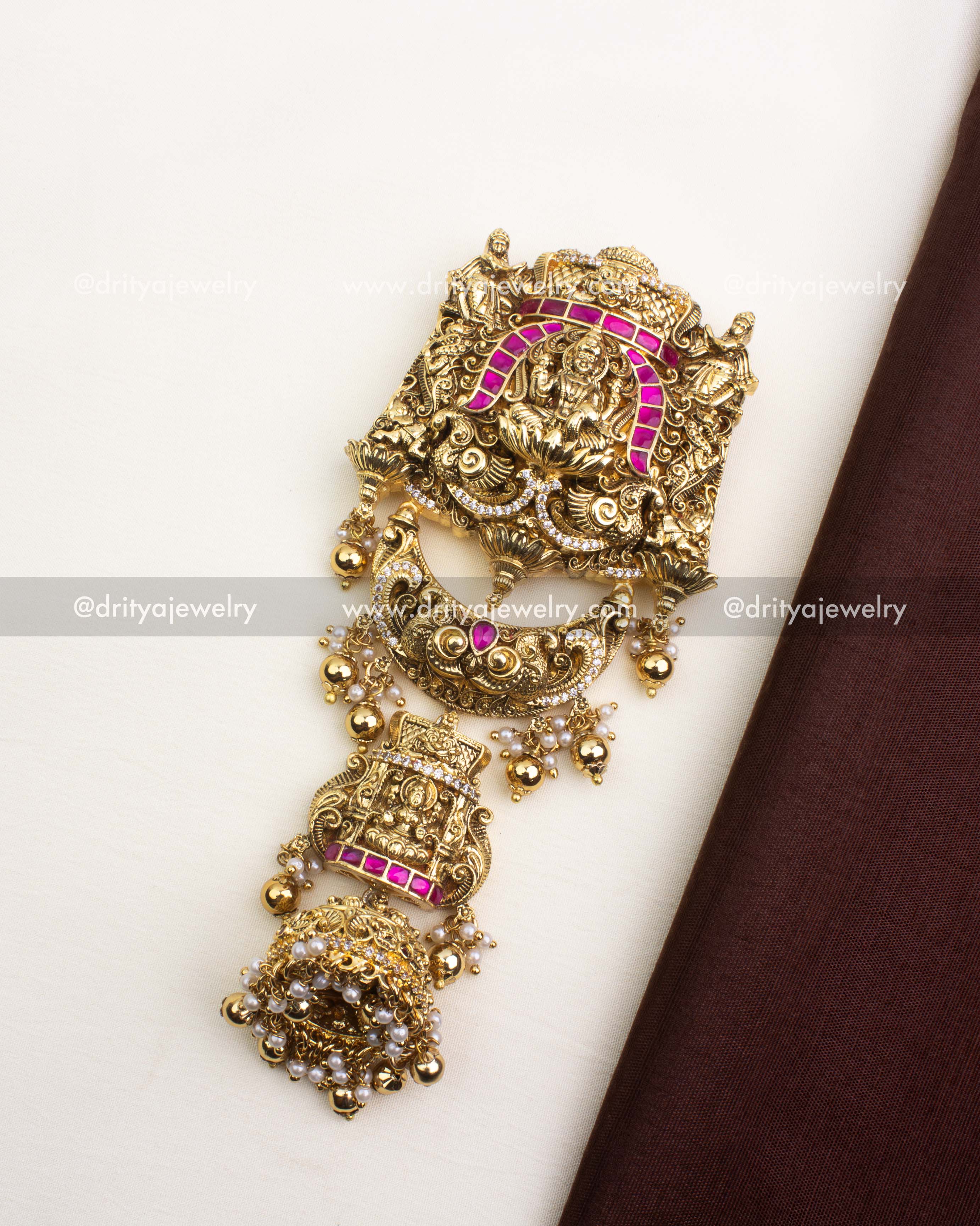 Traditional pink Kemp Jada Billa featuring pearl and gold ball danglers.