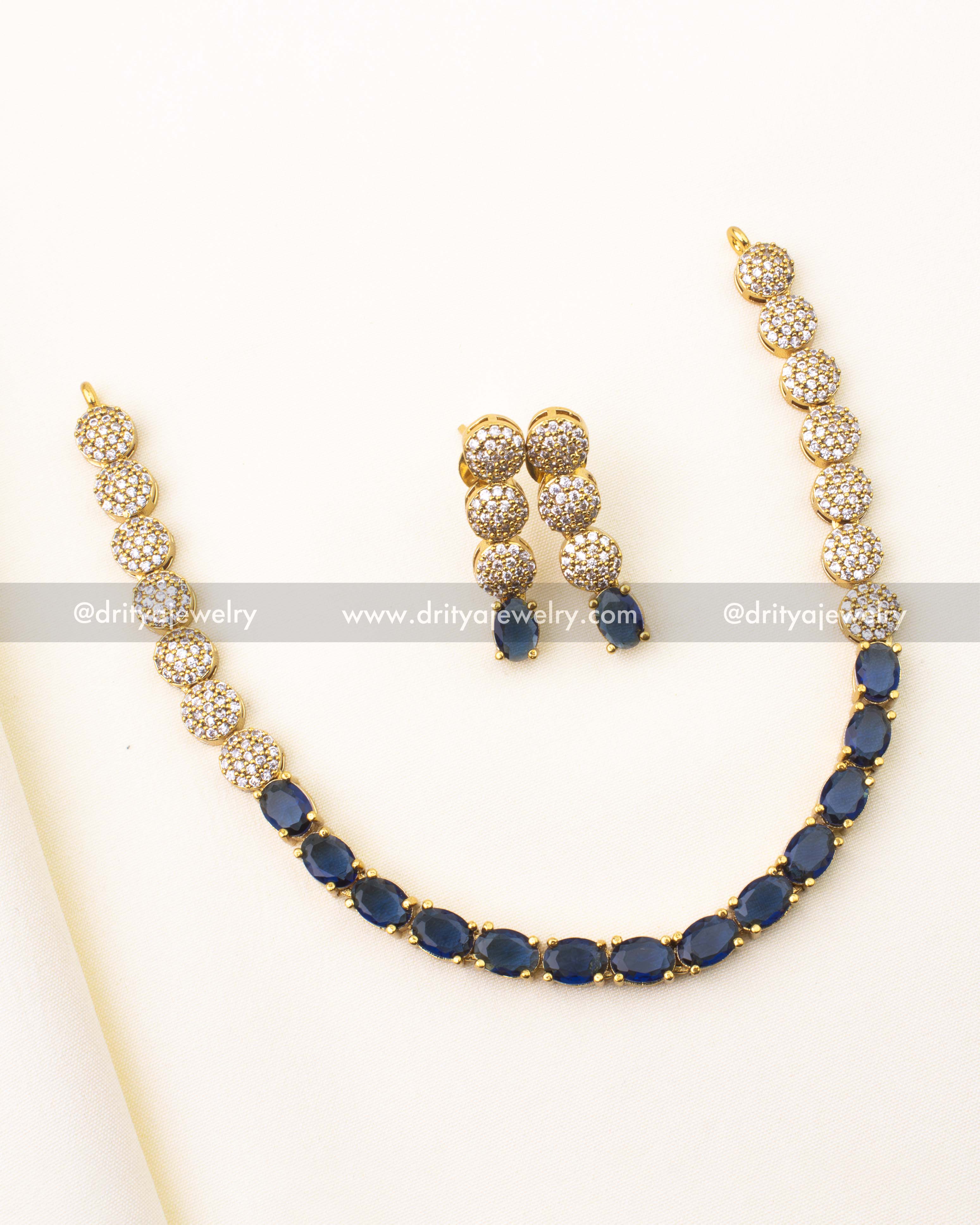 Simple AD Short Necklace Set