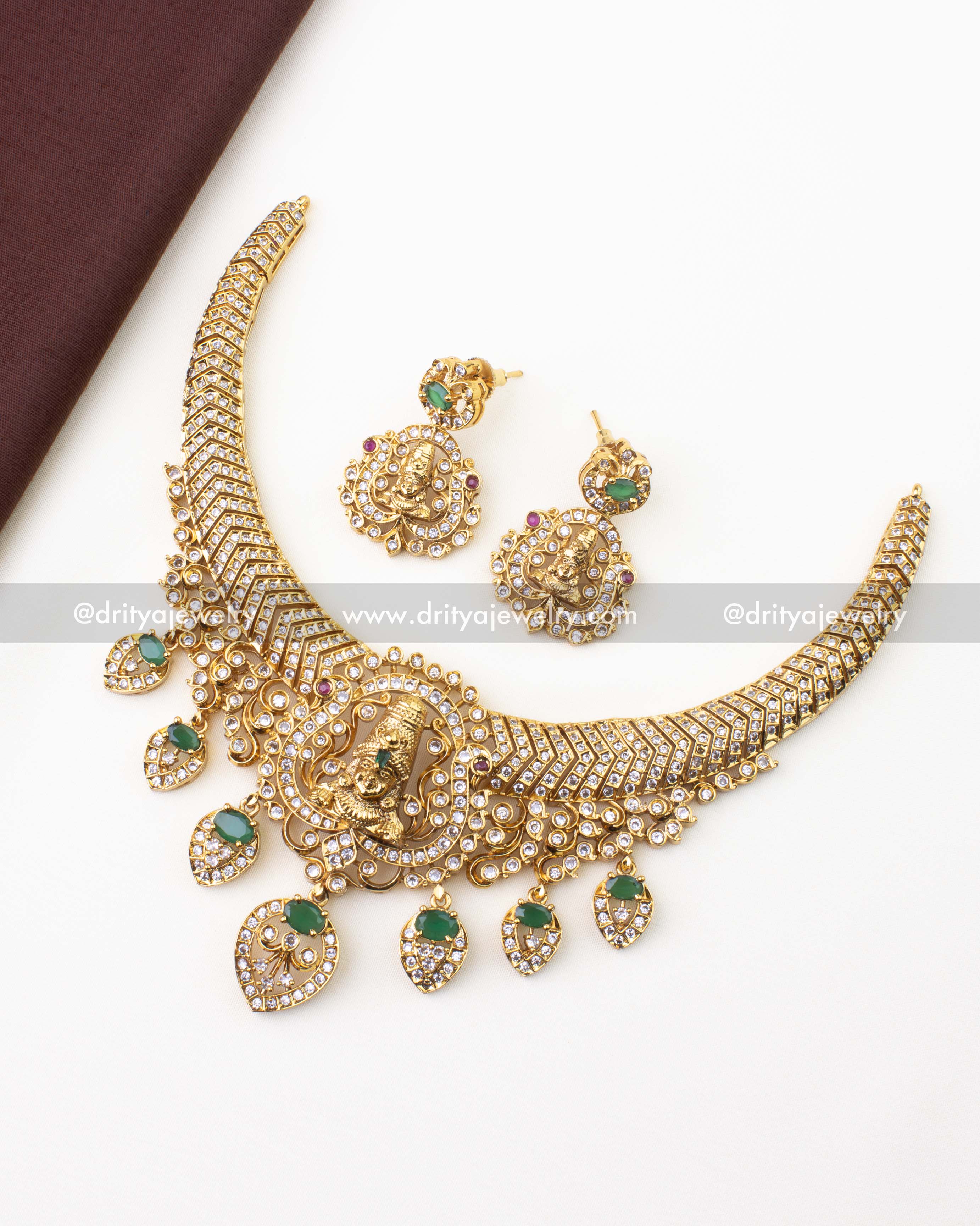 1223-G Venkateswara kanti style necklace set with matching earrings