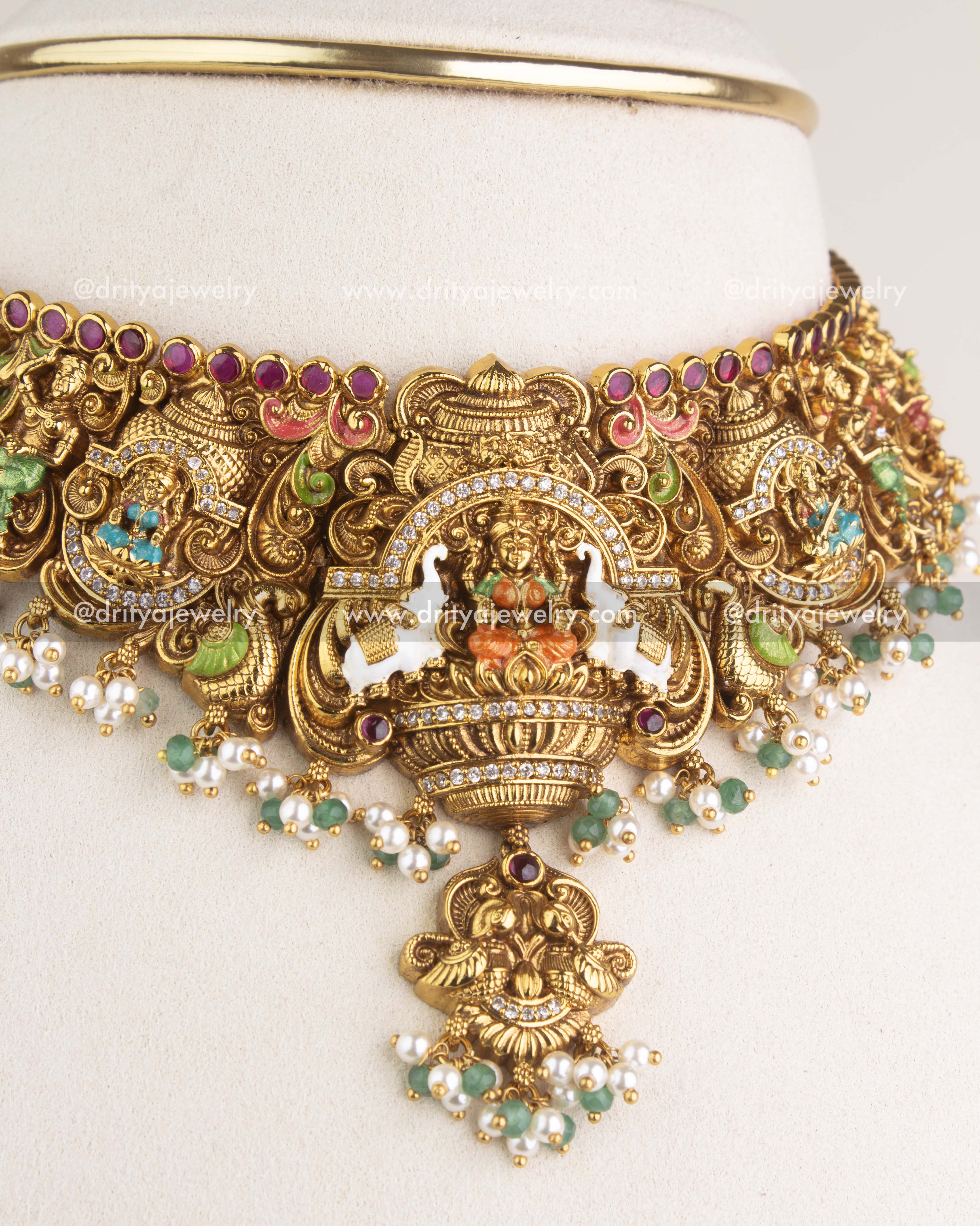 SKU 1181 Necklace Set close-up of central god idol pendant on choker