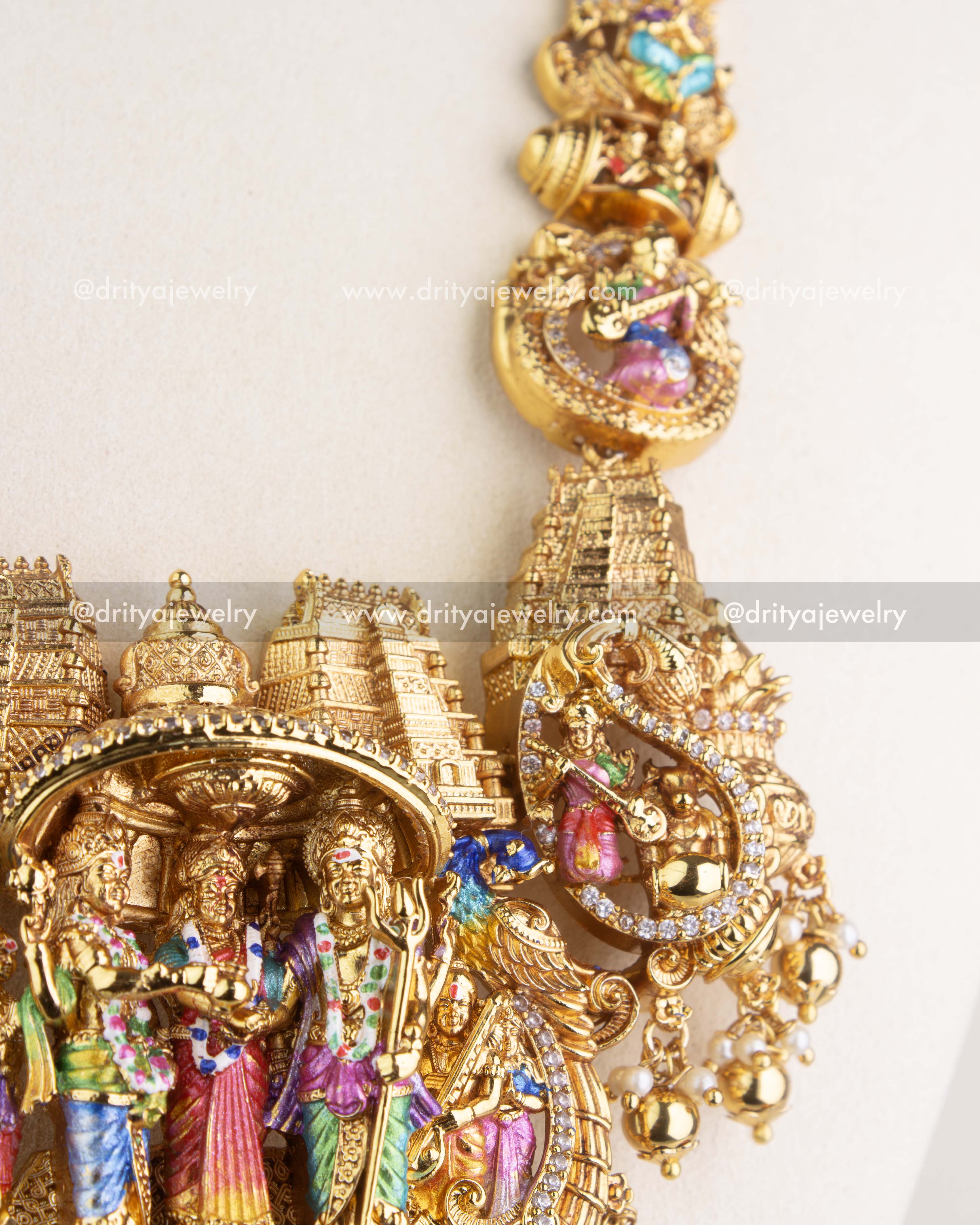 1220 Side close-up of pendant showing gopuram and deity motifs on necklace