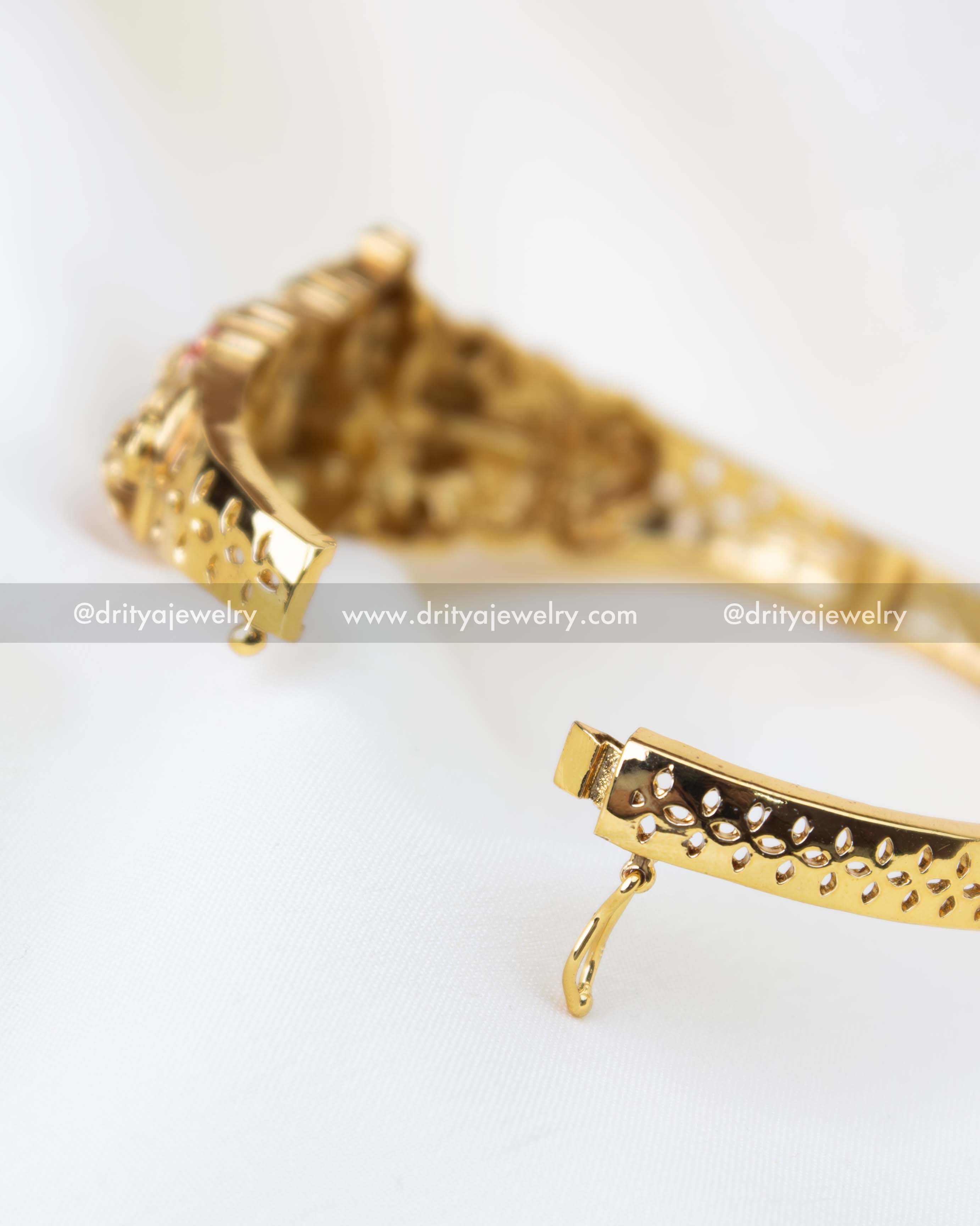 1122 - Meenakari temple kada bangle openable clasp close-up view