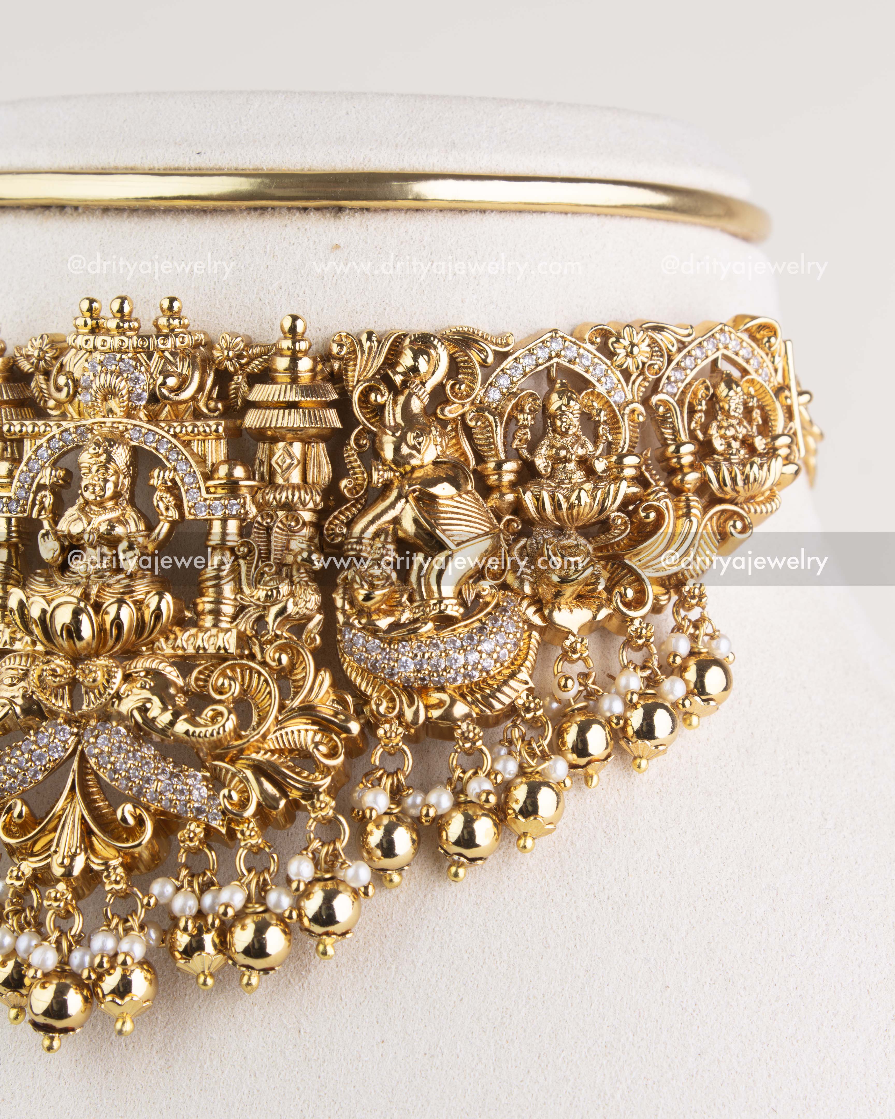 SKU 1128 Necklace Set close-up of god idol bridal choker detailing with pearl and bead drops