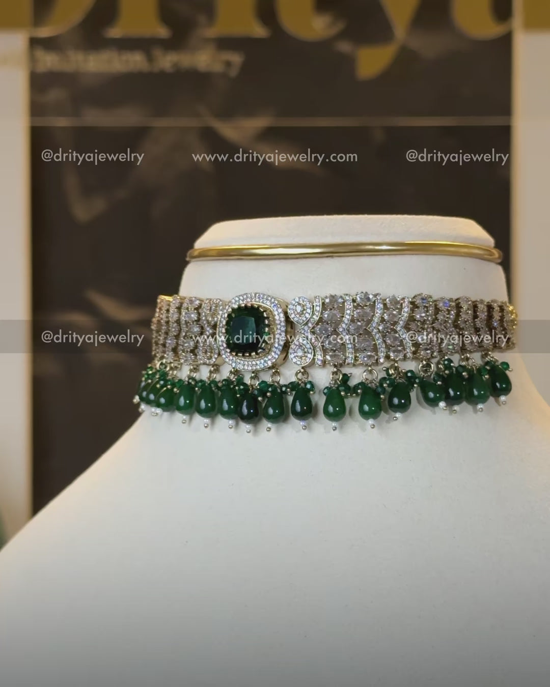 Premium Victorian Choker Set with Emerald Green Bead Drops