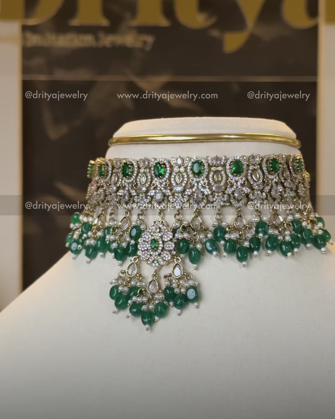 Premium Victorian Choker Set with Emerald Green Beads