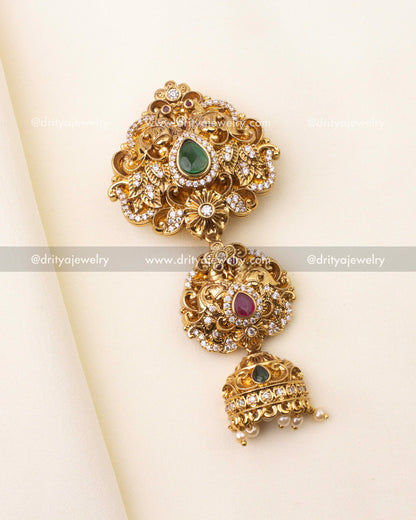 Premium antique Jada Billa featuring emerald green stone, CZ embellishments, and pearl drops.