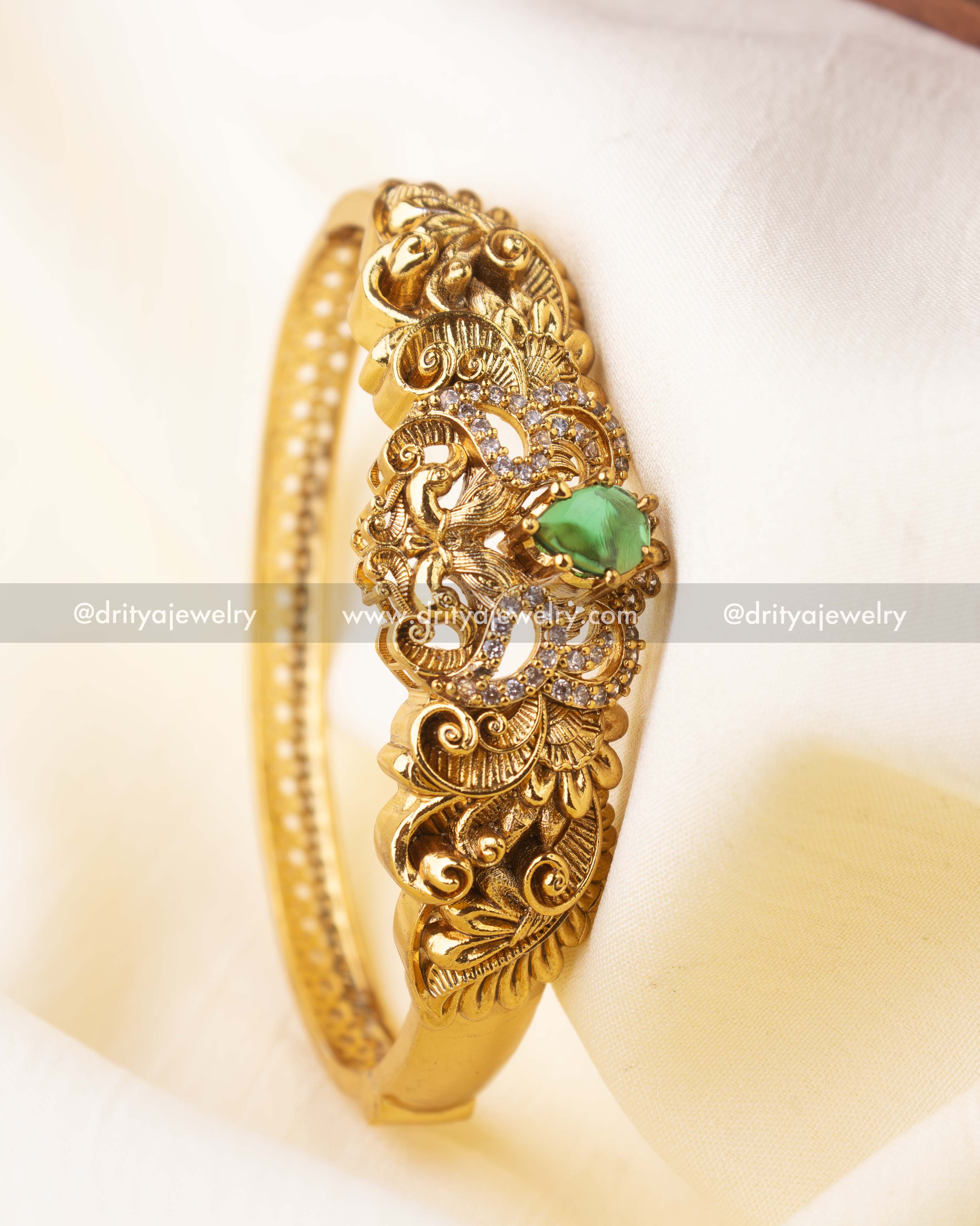 Premium Antique Openable Kada with Green Stone