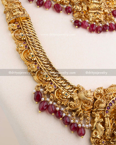 Peacock and Floral Nakshi Detailing on Bridal Necklace Chain