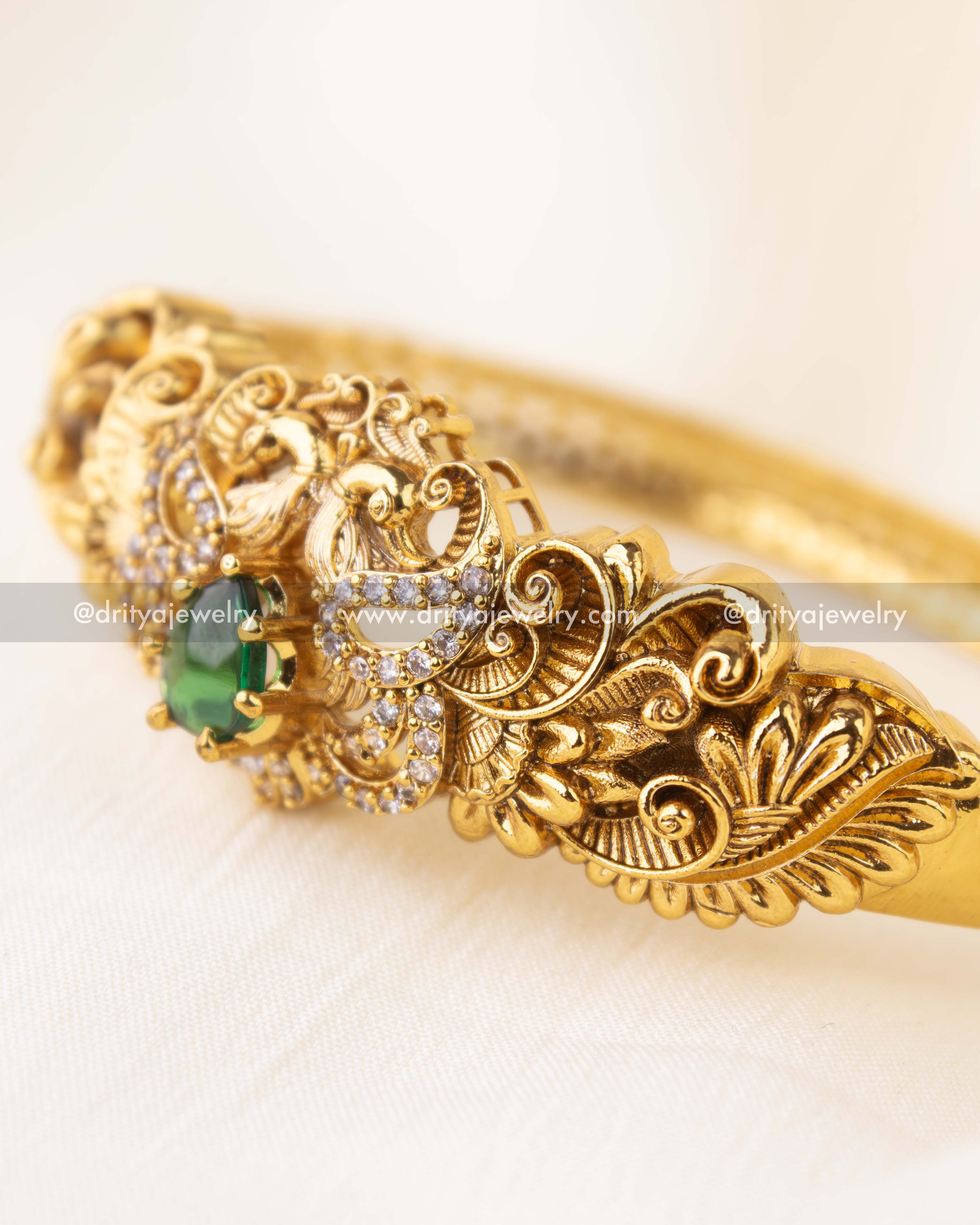 Premium Antique Openable Kada with Green Stone