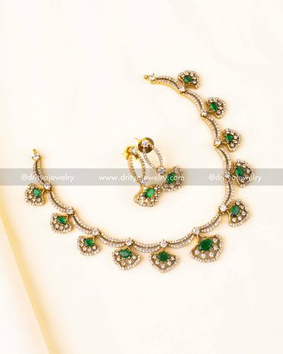 Premium Victorian Short Necklace Set - Emerald
