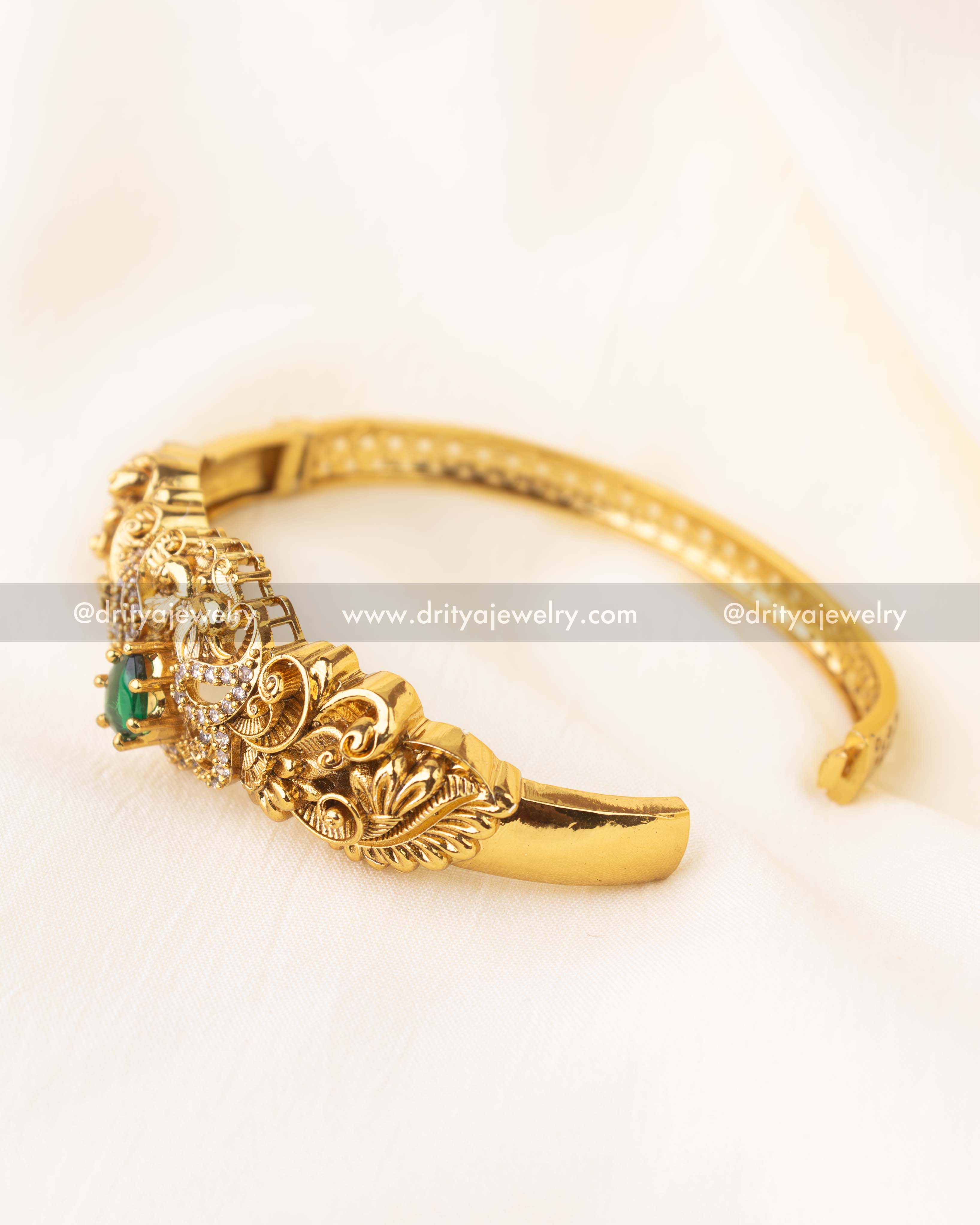 Premium Antique Openable Kada with Green Stone
