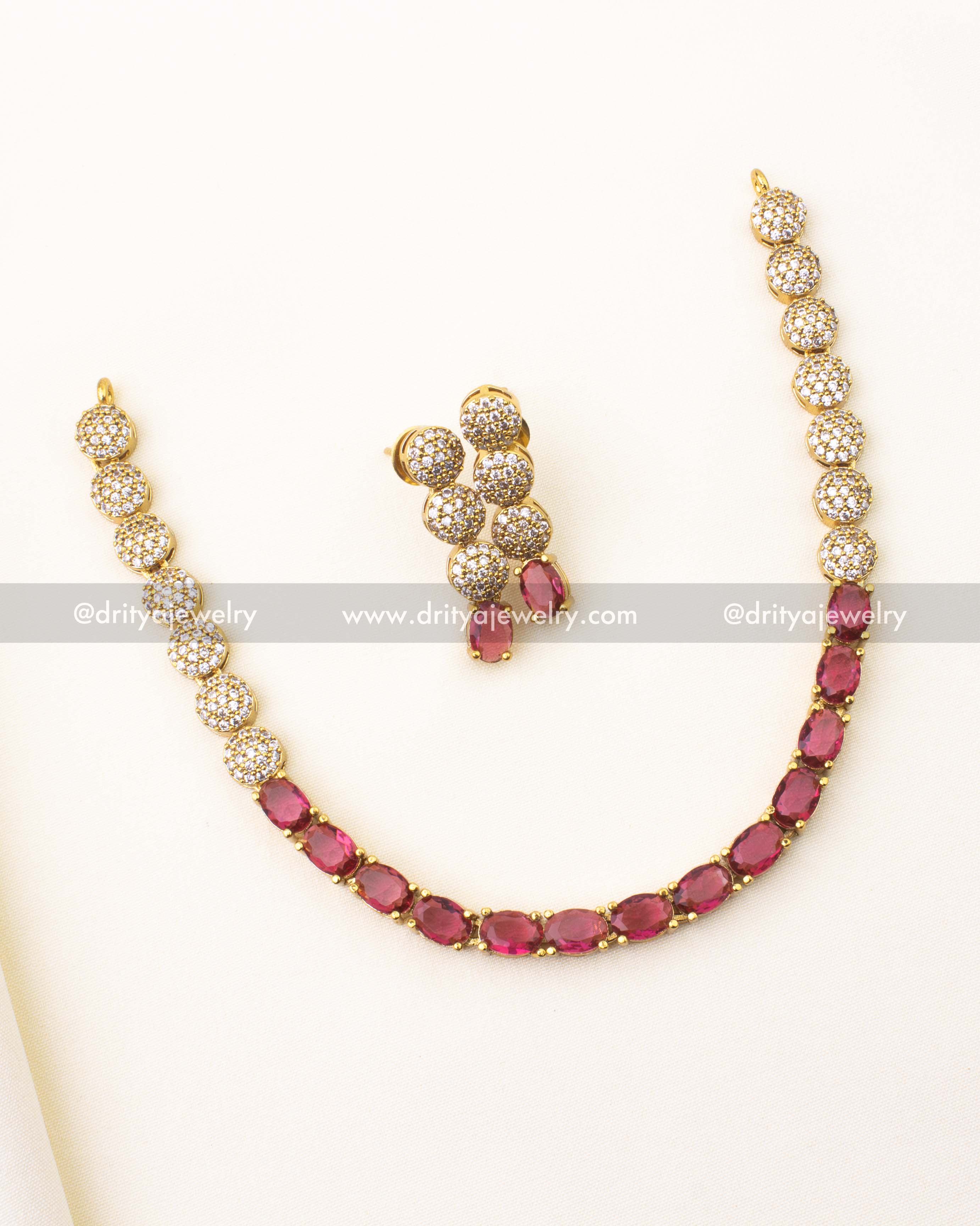 Simple AD Short Necklace Set