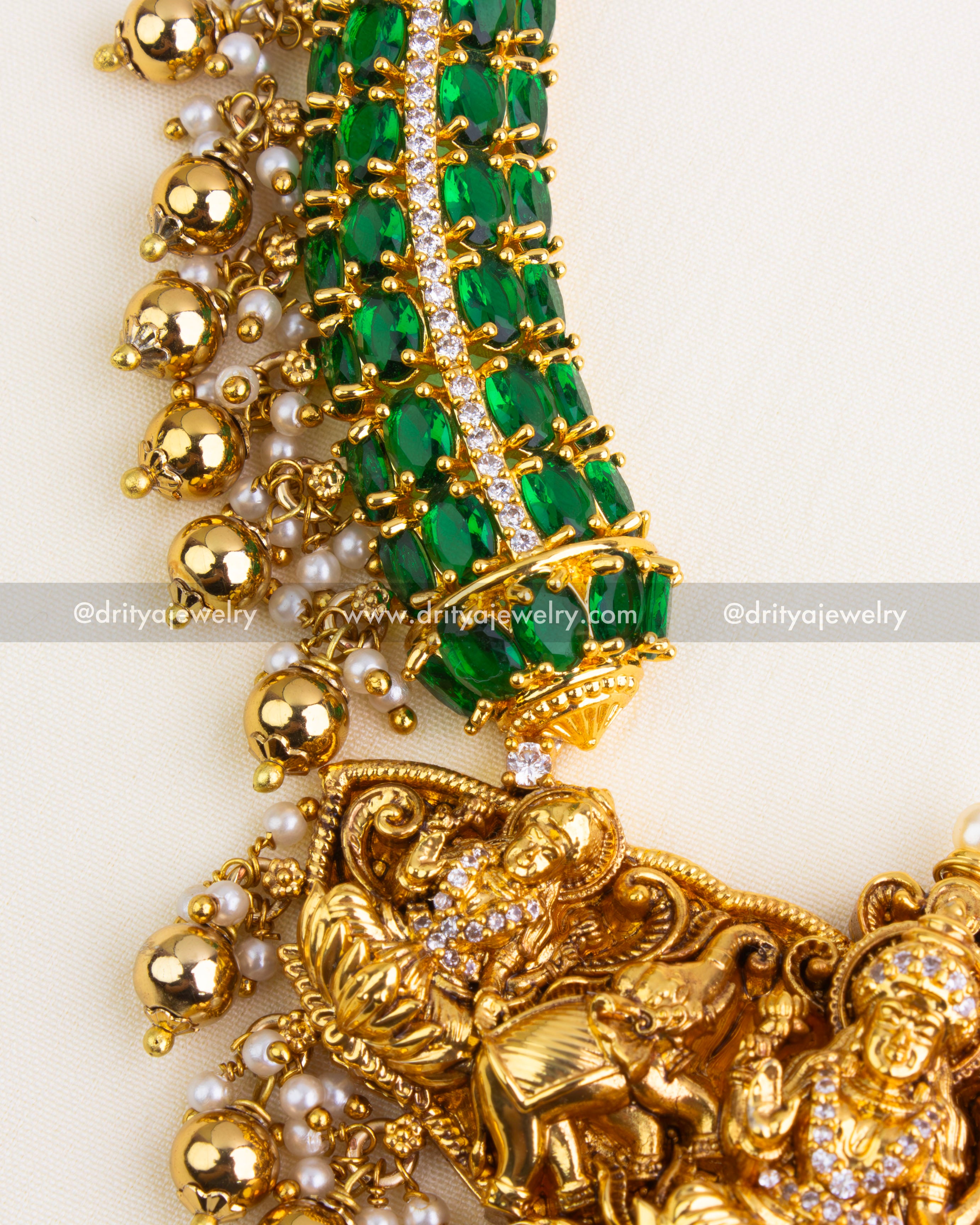 Emerald green stone detailing with CZ line