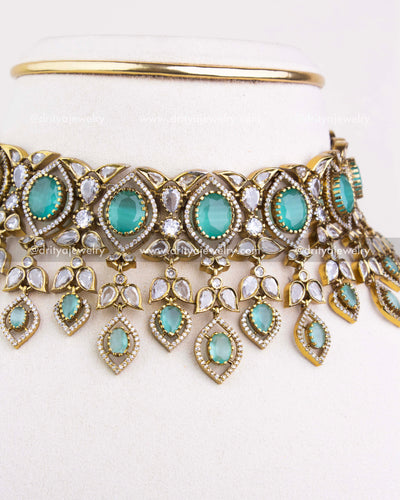 1236-MG detailed front close-up of dangling mint stone motifs on Victorian choker