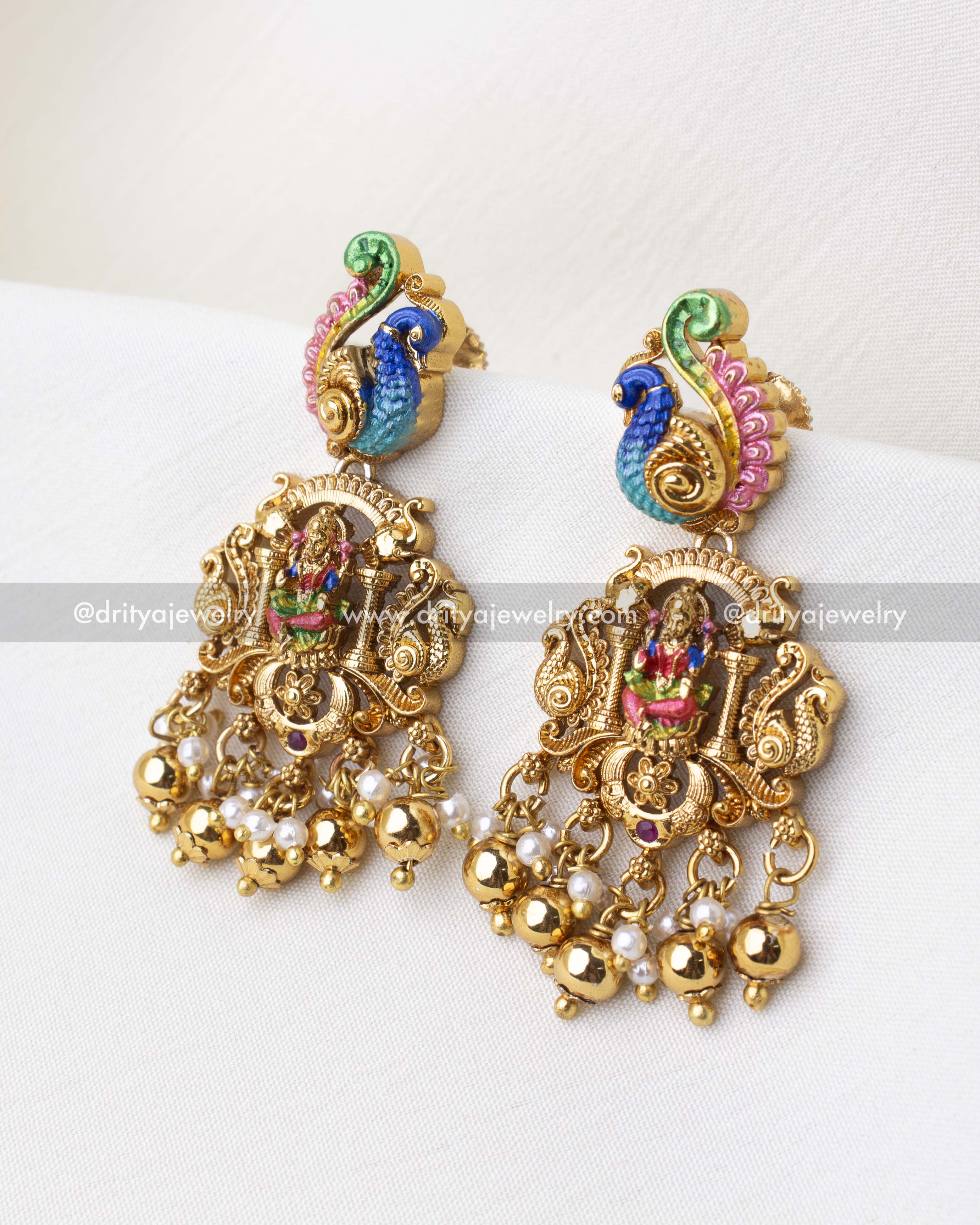 SKU 1280 premium meenakari Lakshmi short necklace set earrings front view