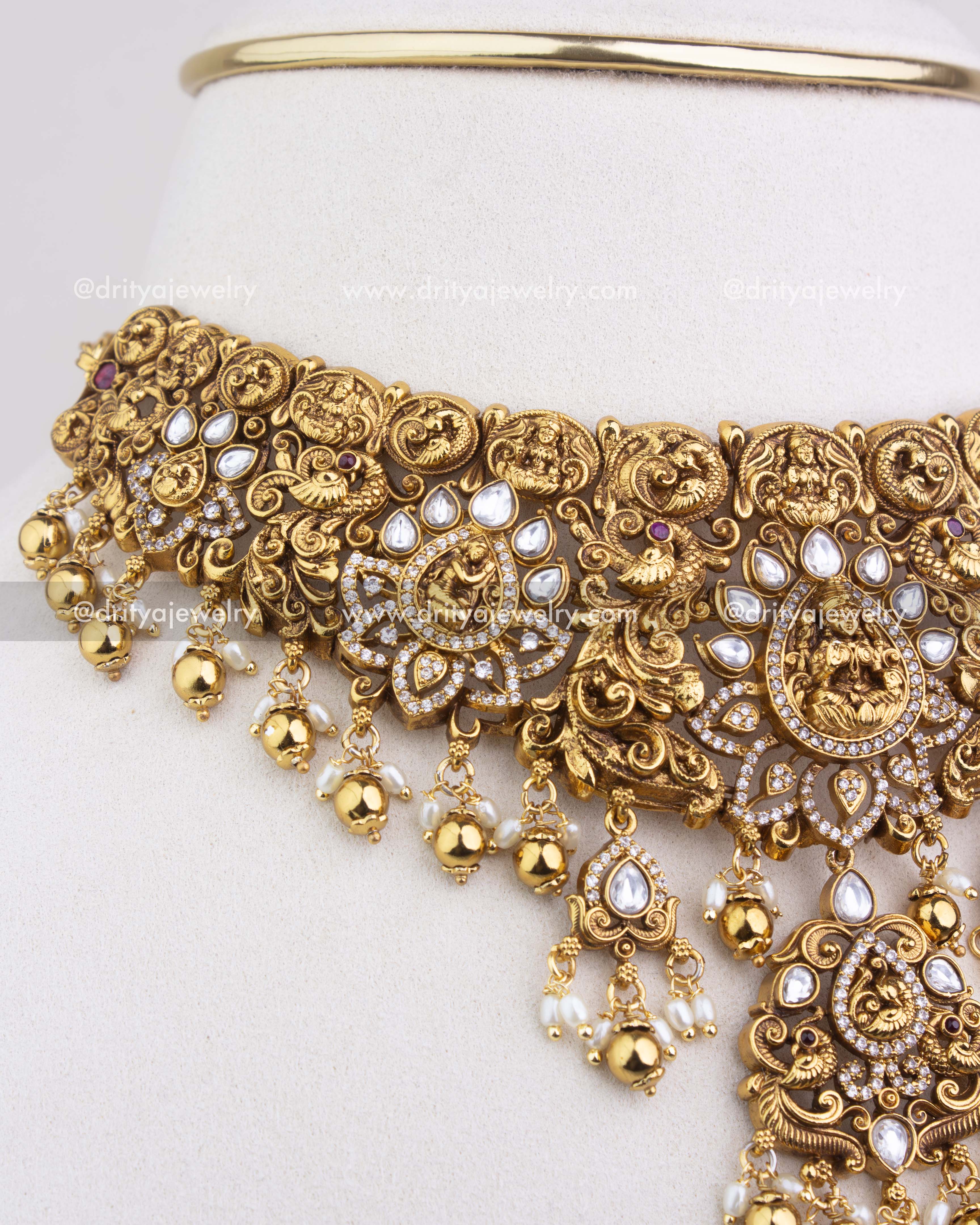 SKU 1251 side angle of nakshi temple choker showing polki kundan stones and bead drops
