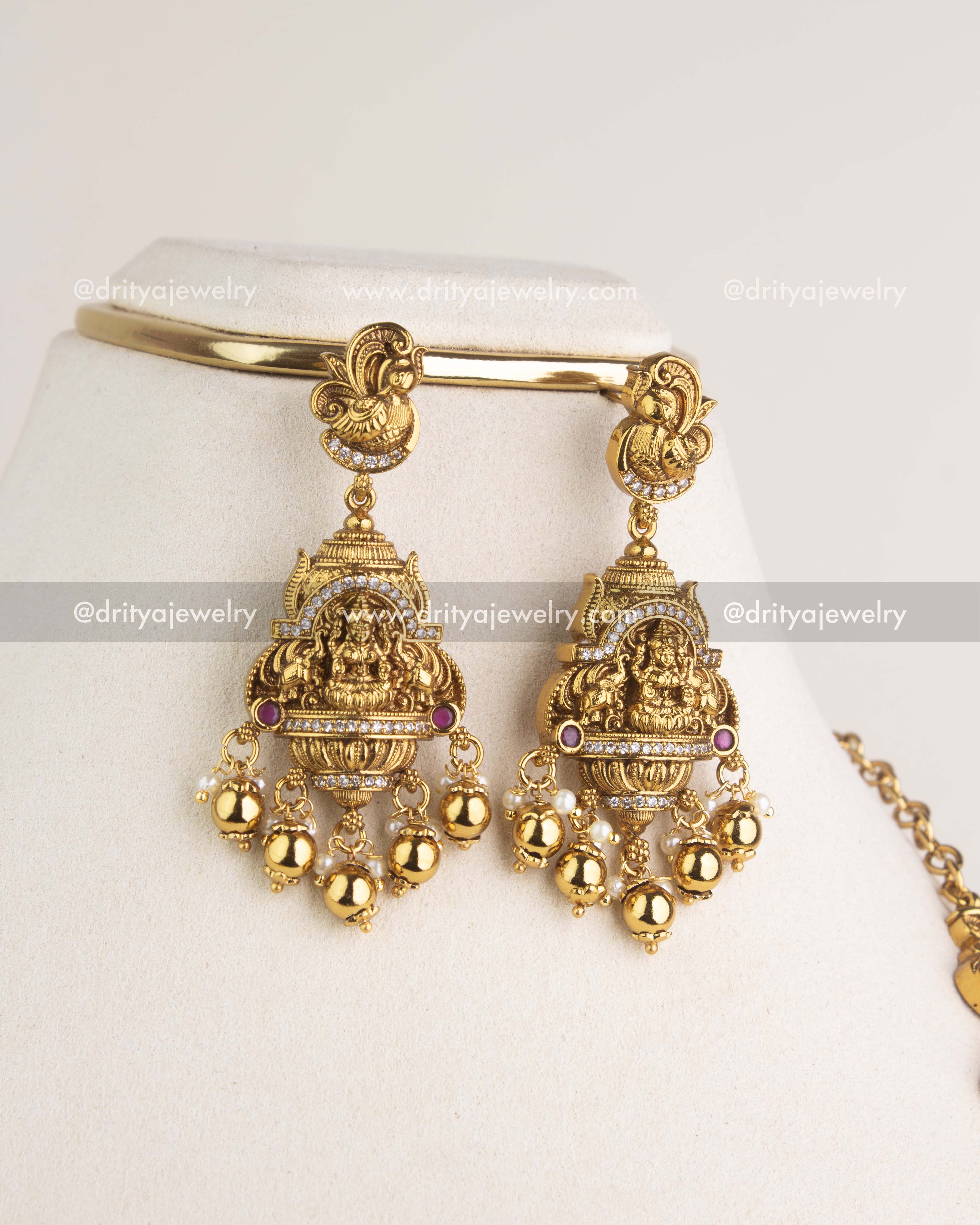 1176 Necklace Set close-up of matching god idol dangler earrings with bead drops