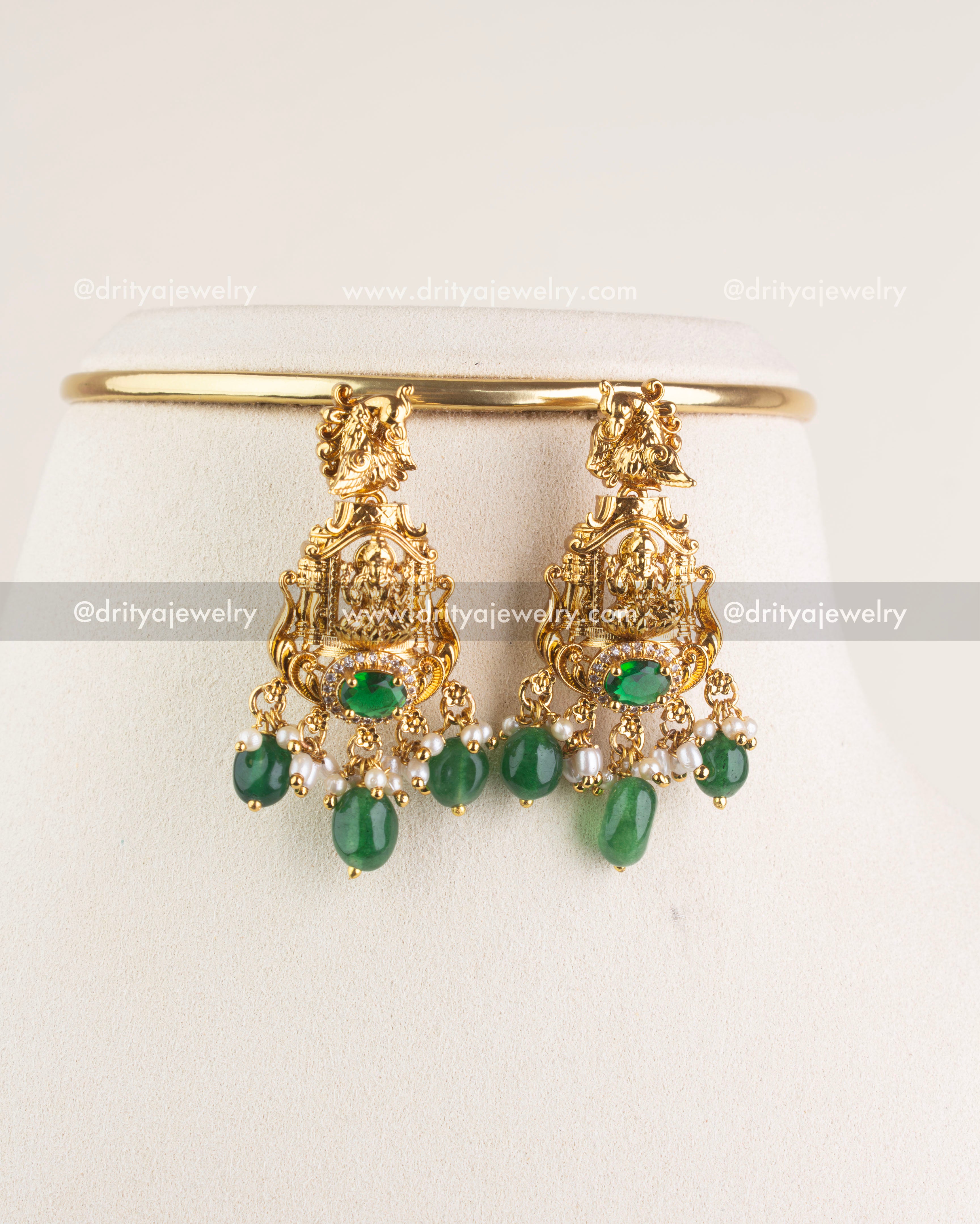 1117-G - Necklace Set - Matching temple-style drop earrings with emerald stones and beads