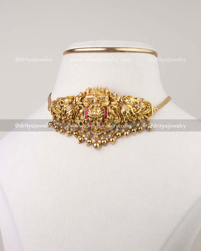 1282 - Full front view of premium temple nakshi choker necklace on display bust
