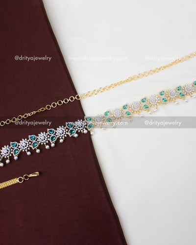 1289-RE full-length emerald hip chain with adjustable gold-toned chain