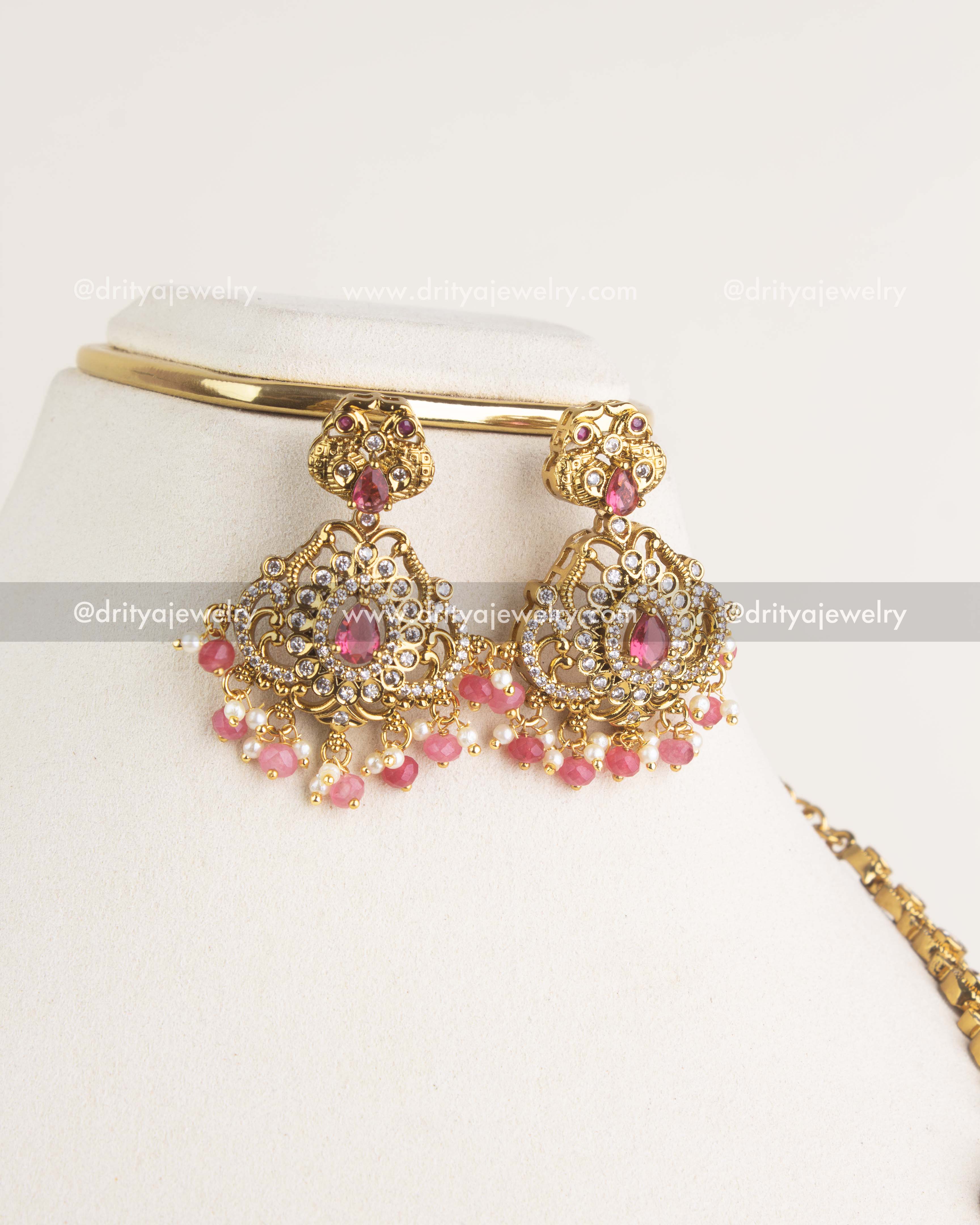 1156-R - Necklace Set - Close-up of matching kundan earrings with pink bead drops