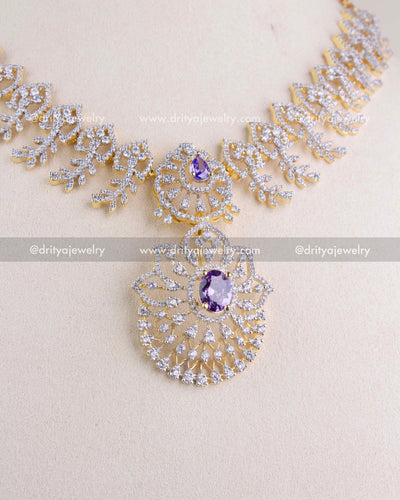 1232-PU close-up of necklace center motif with attached pendant