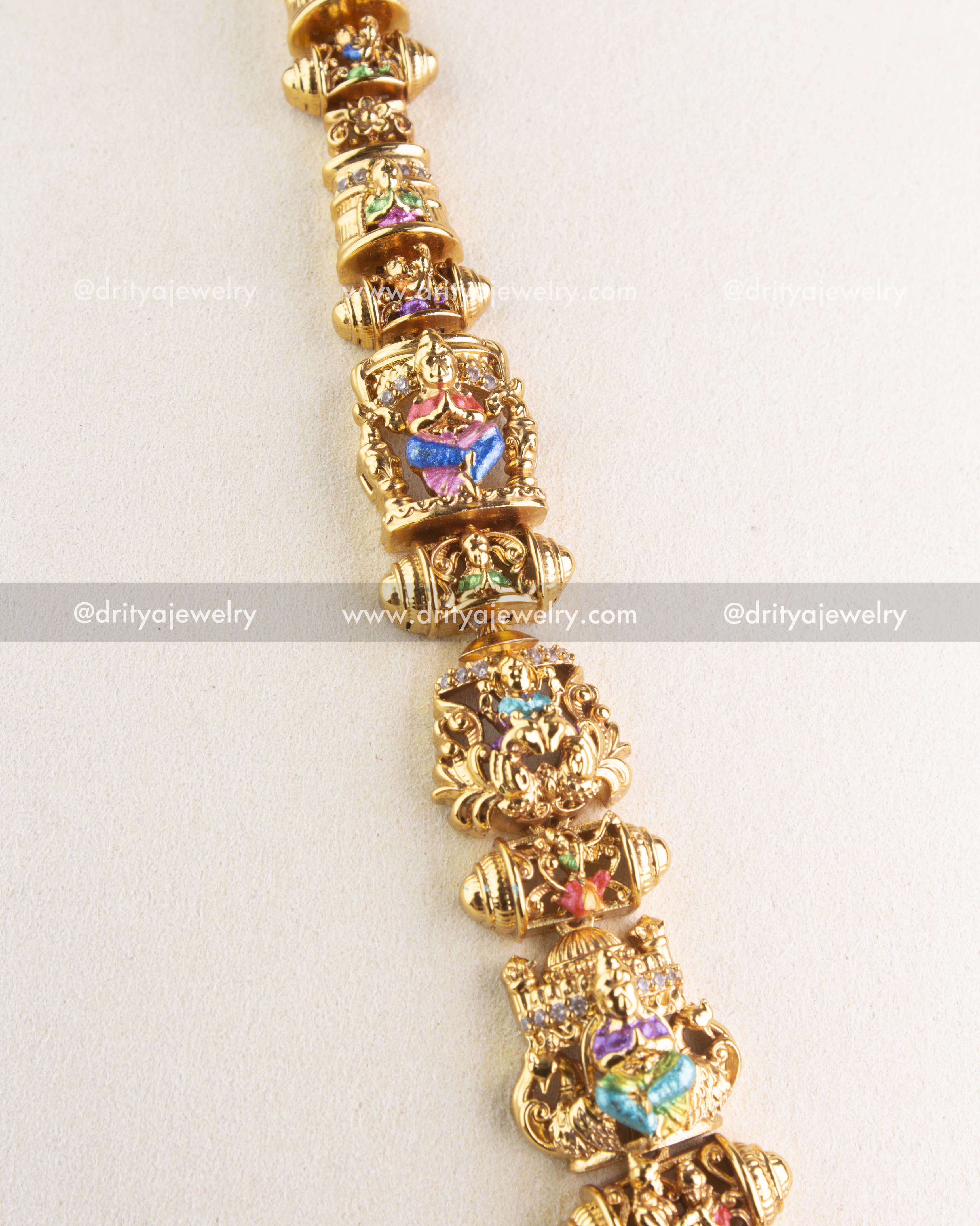1220 Detailed view of deity panels and nakshi work on necklace links