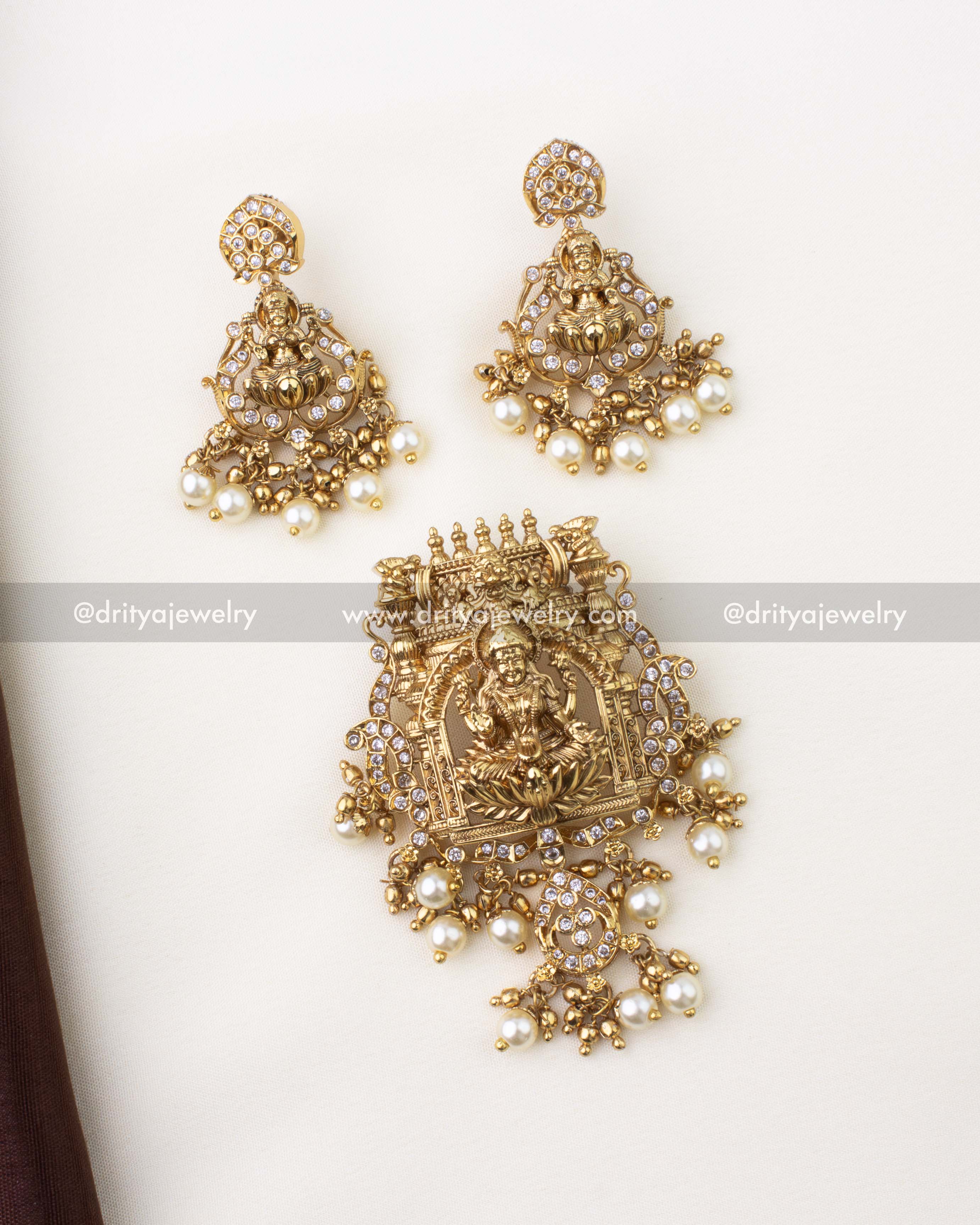 1266 - Complete god idol pendant necklace set with matching earrings