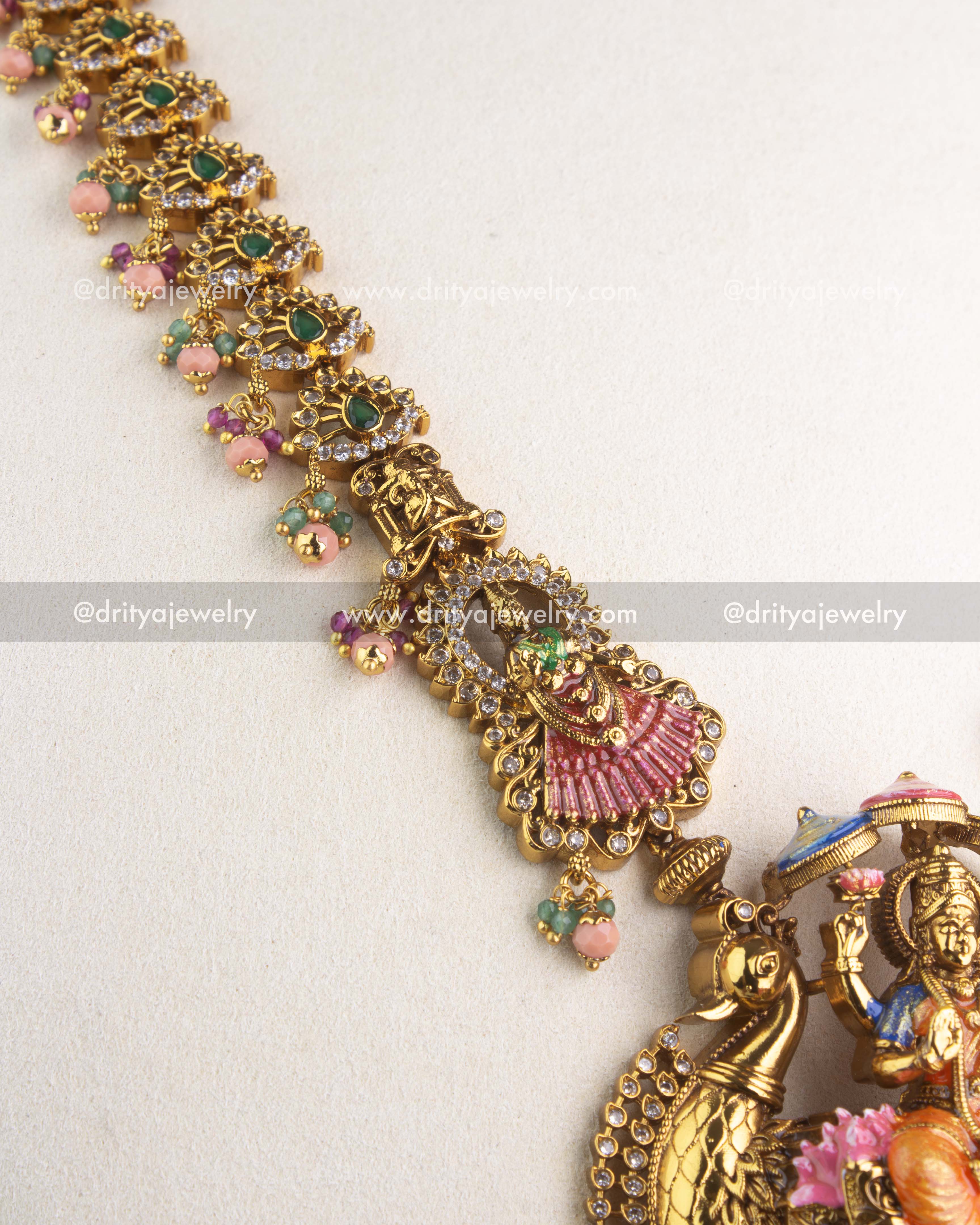 1197 Necklace Set detailed view of deity link and stone-studded chain section