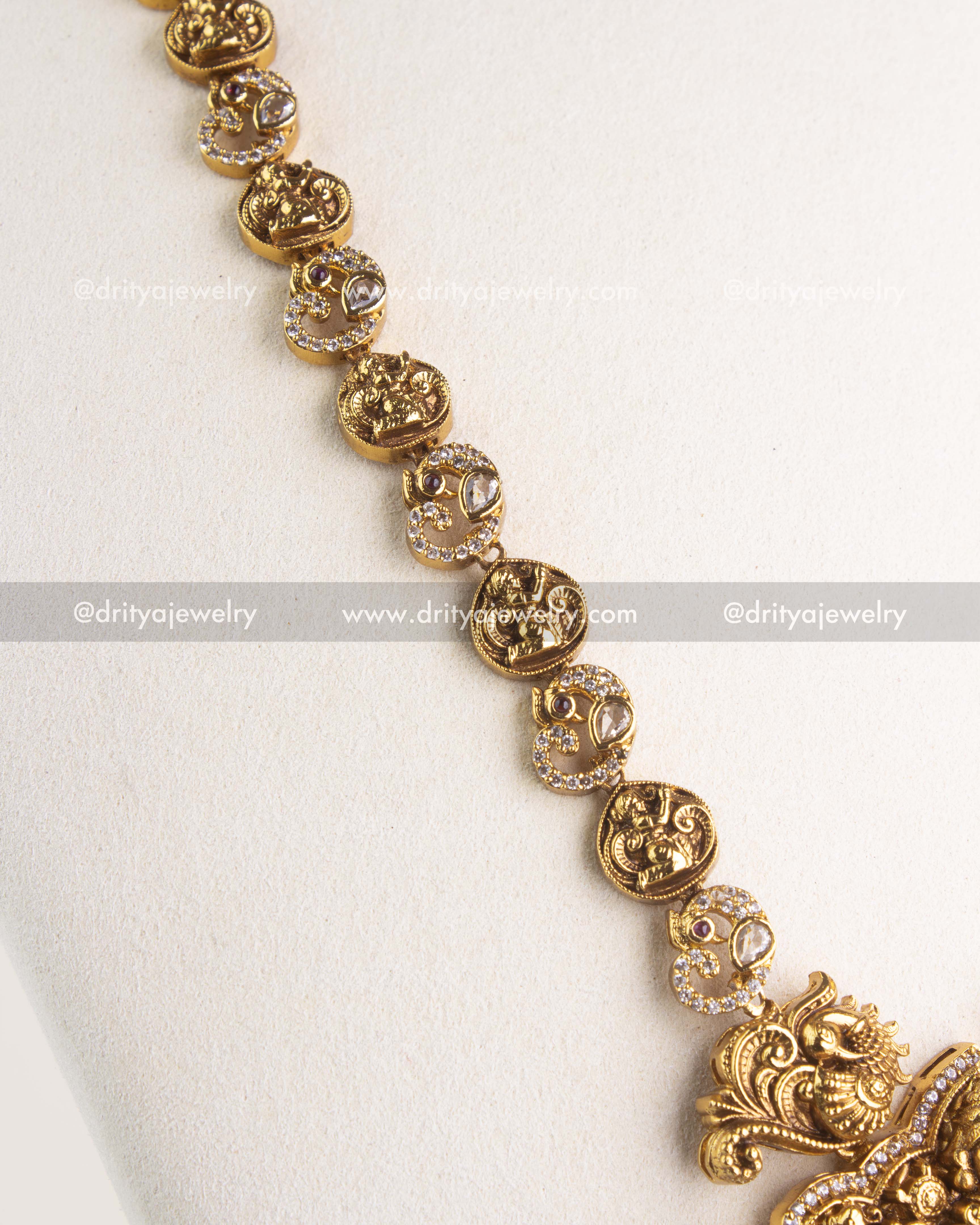 SKU 1189 Necklace Set side view of antique coin-style chain links