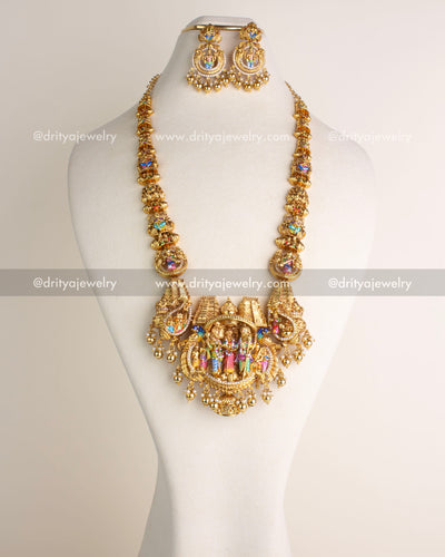 1220 Necklace Set front view with Shiva Parvati kalyanam pendant and matching earrings on bust