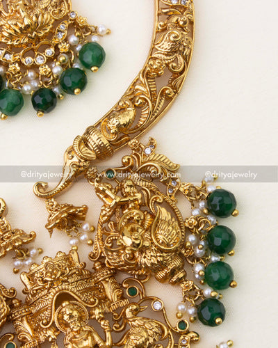 1263-G side view of necklace showing intricate nakshi work and green beads
