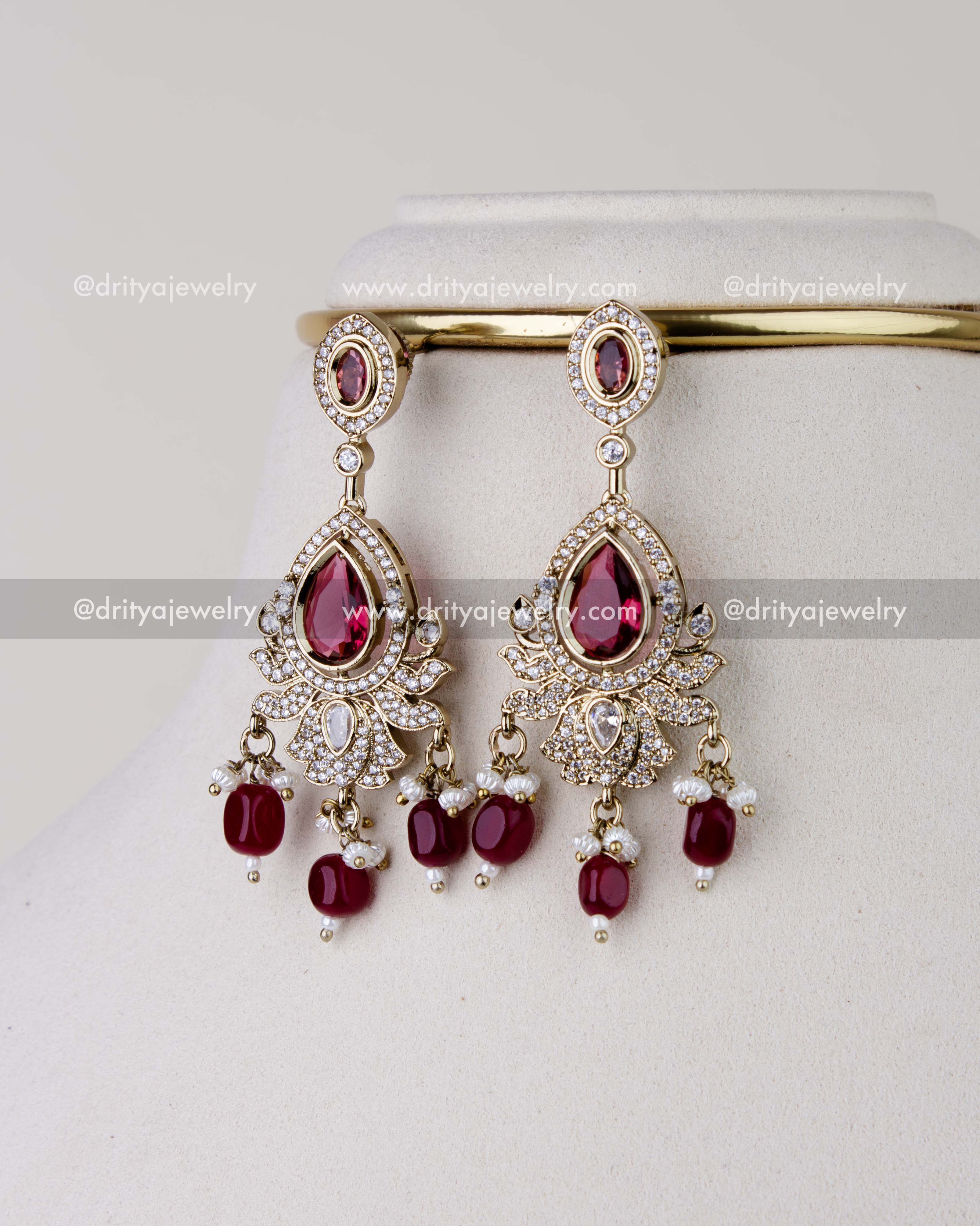 1275-R matching Victorian-style red stone dangler earrings front view