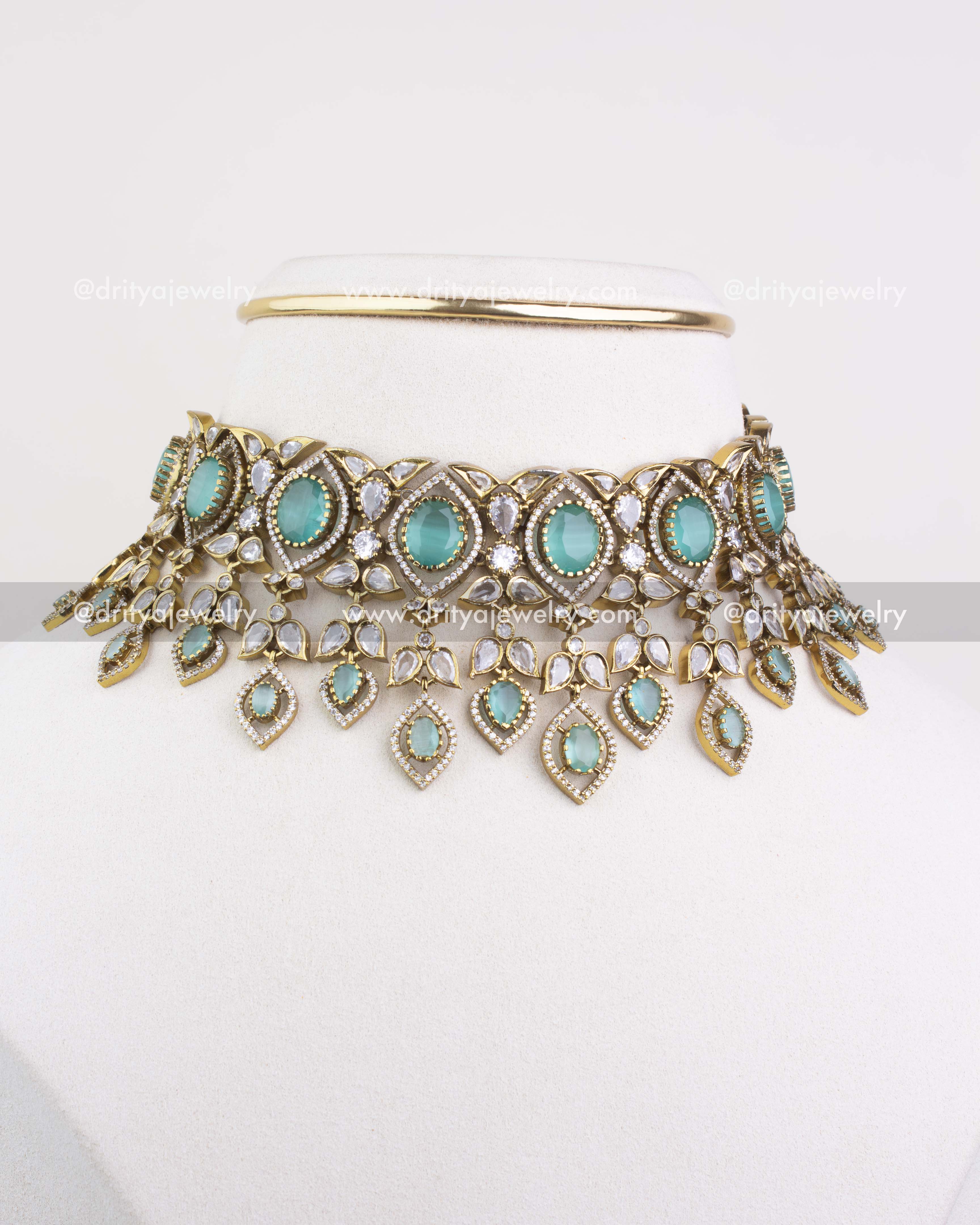 1236-MG mint stone Victorian choker necklace front close view on display