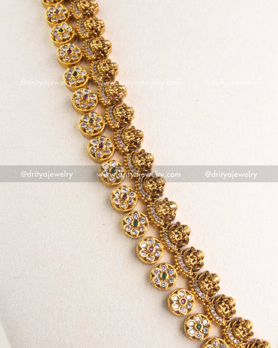 SKU 1186 Necklace Set close-up of kasu-style stone-studded necklace links