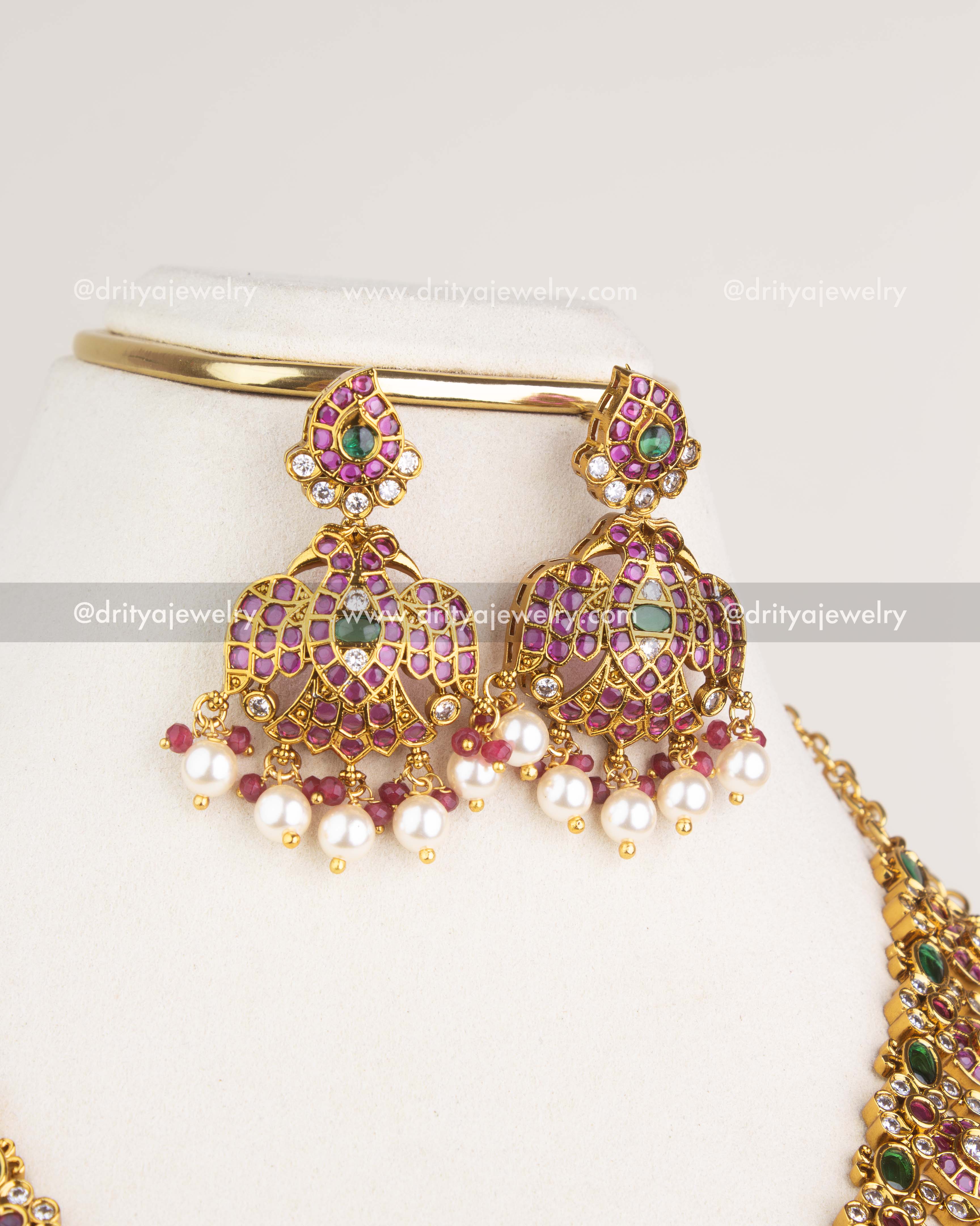 1201 - Necklace Set - Front view of matching idol motif earrings with pearl fringe