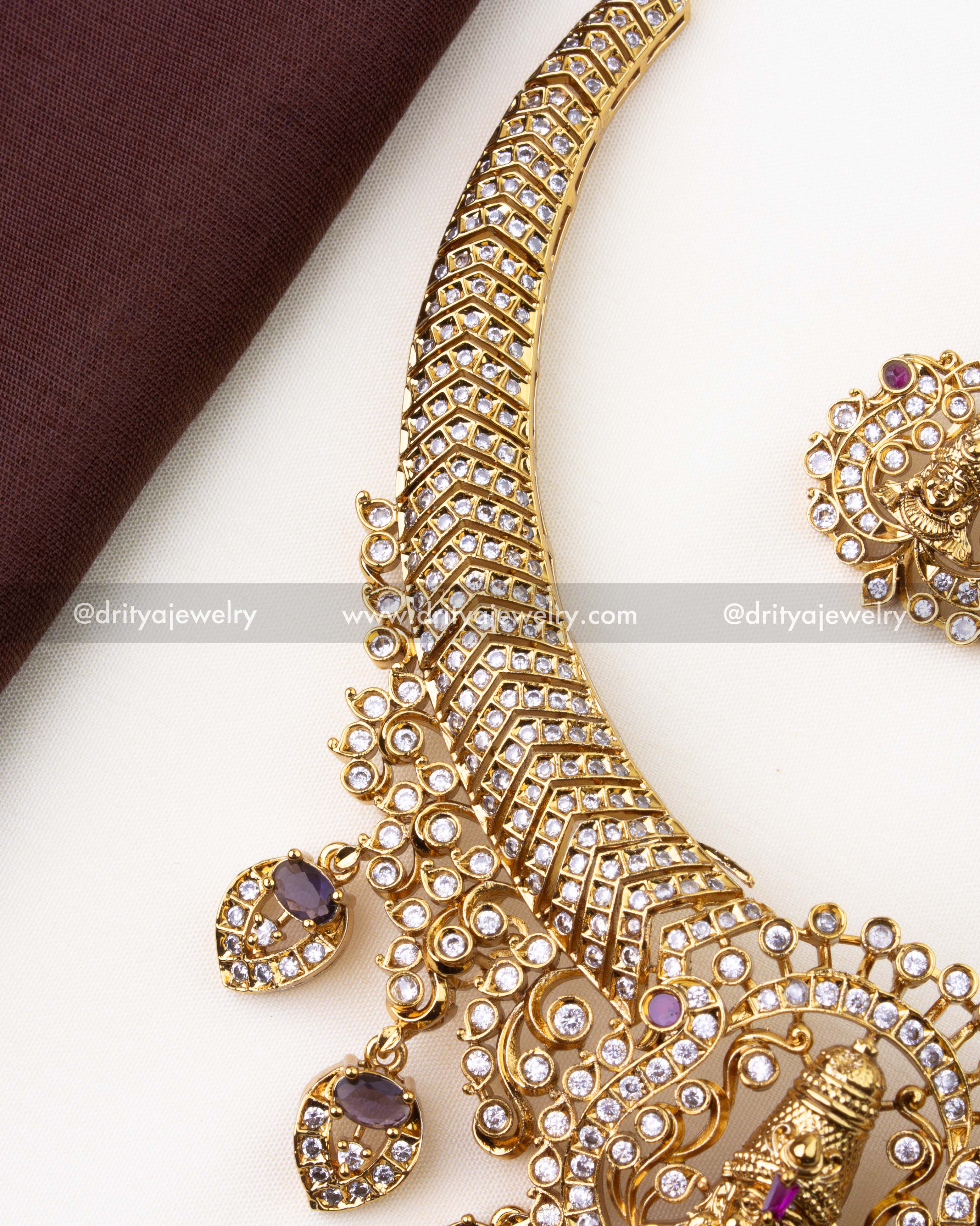 1223-PU close-up of CZ-studded kanti necklace side design