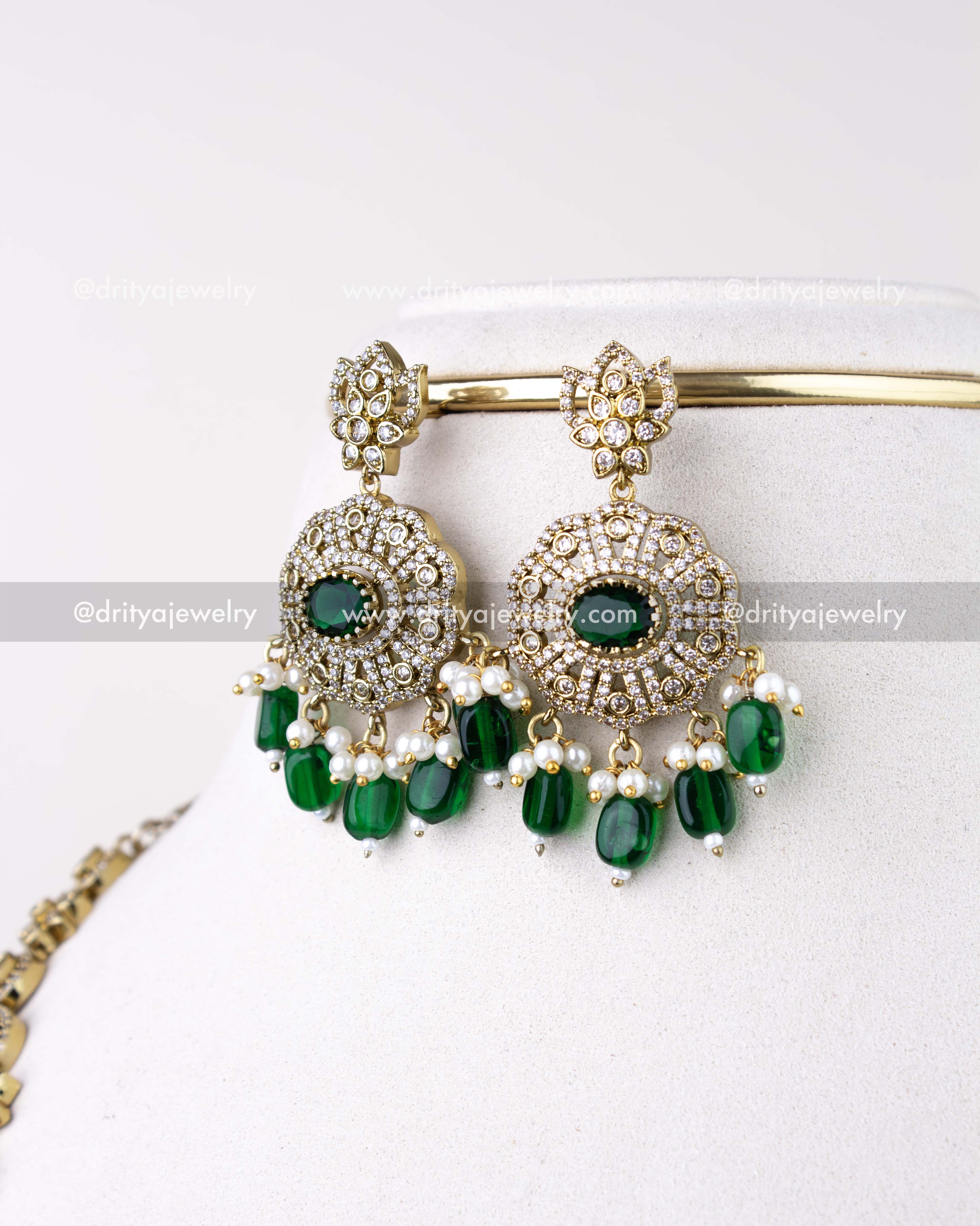1309-GL emerald green stone Victorian dangler earrings front view